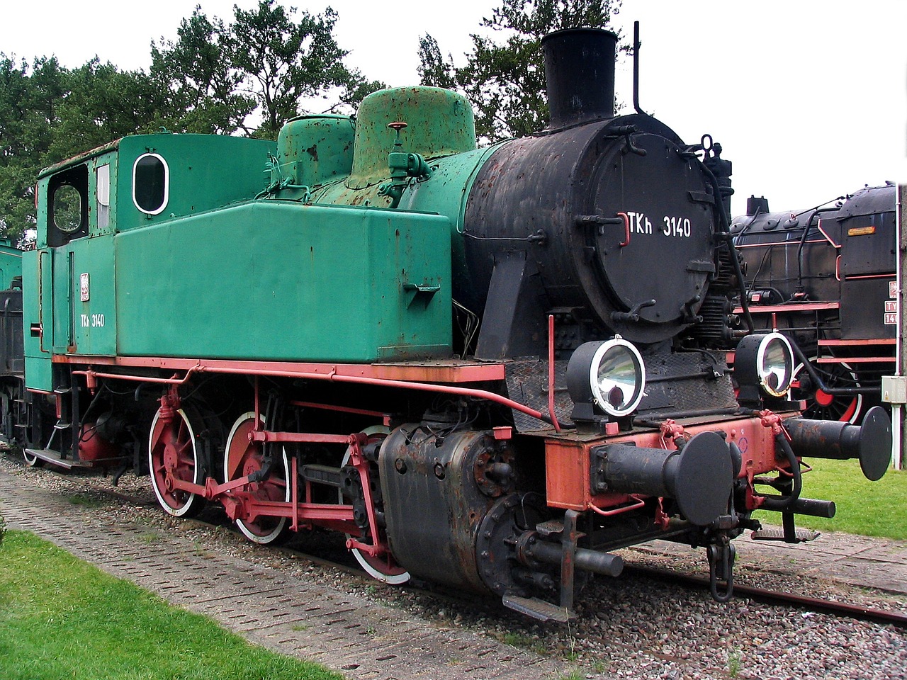 steam locomotive roundhouse kościerzyna railway free photo