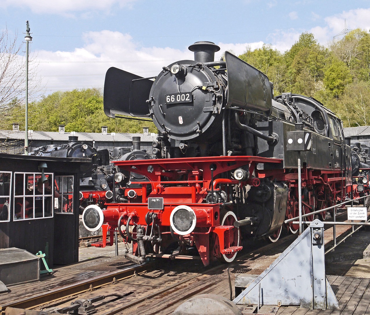 steam locomotive star museum free photo