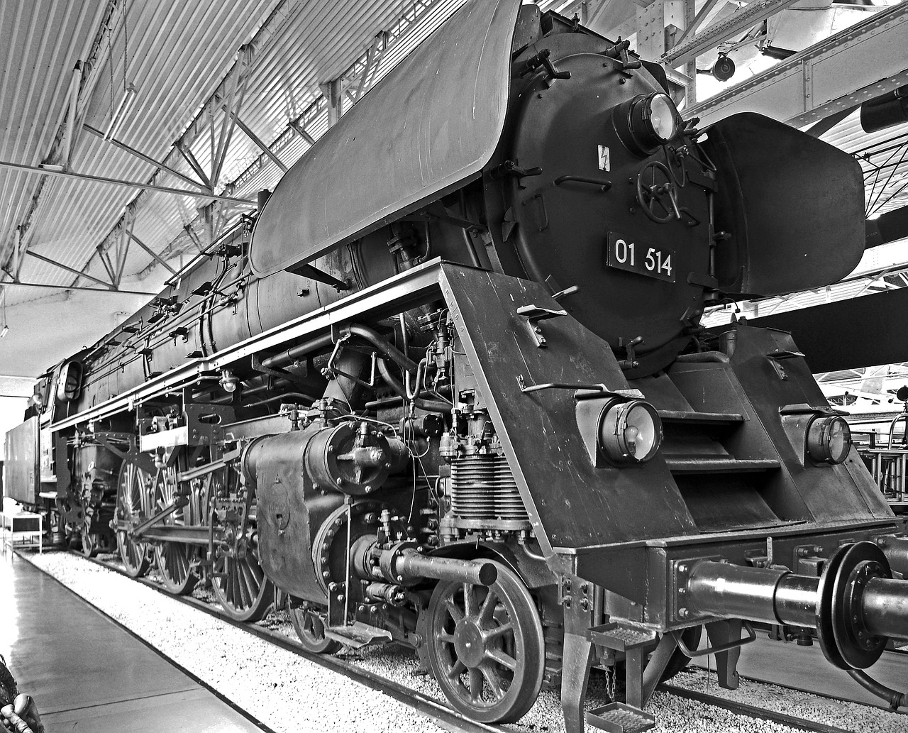 steam locomotive cold museum free photo