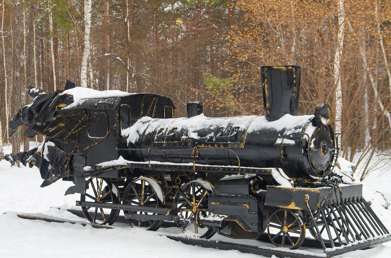 steam locomotive monument iron free photo