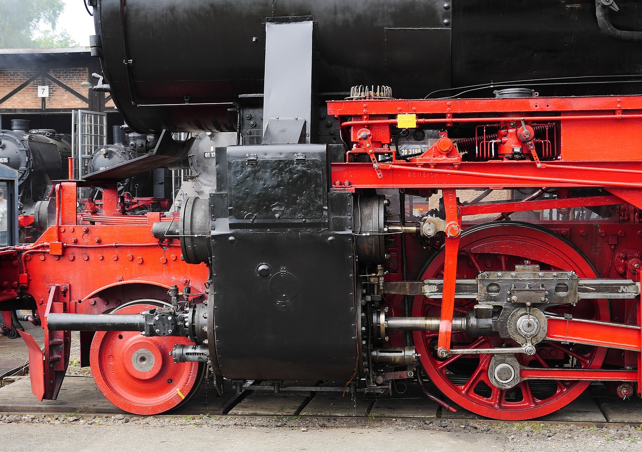 steam locomotive drive cylinder free photo