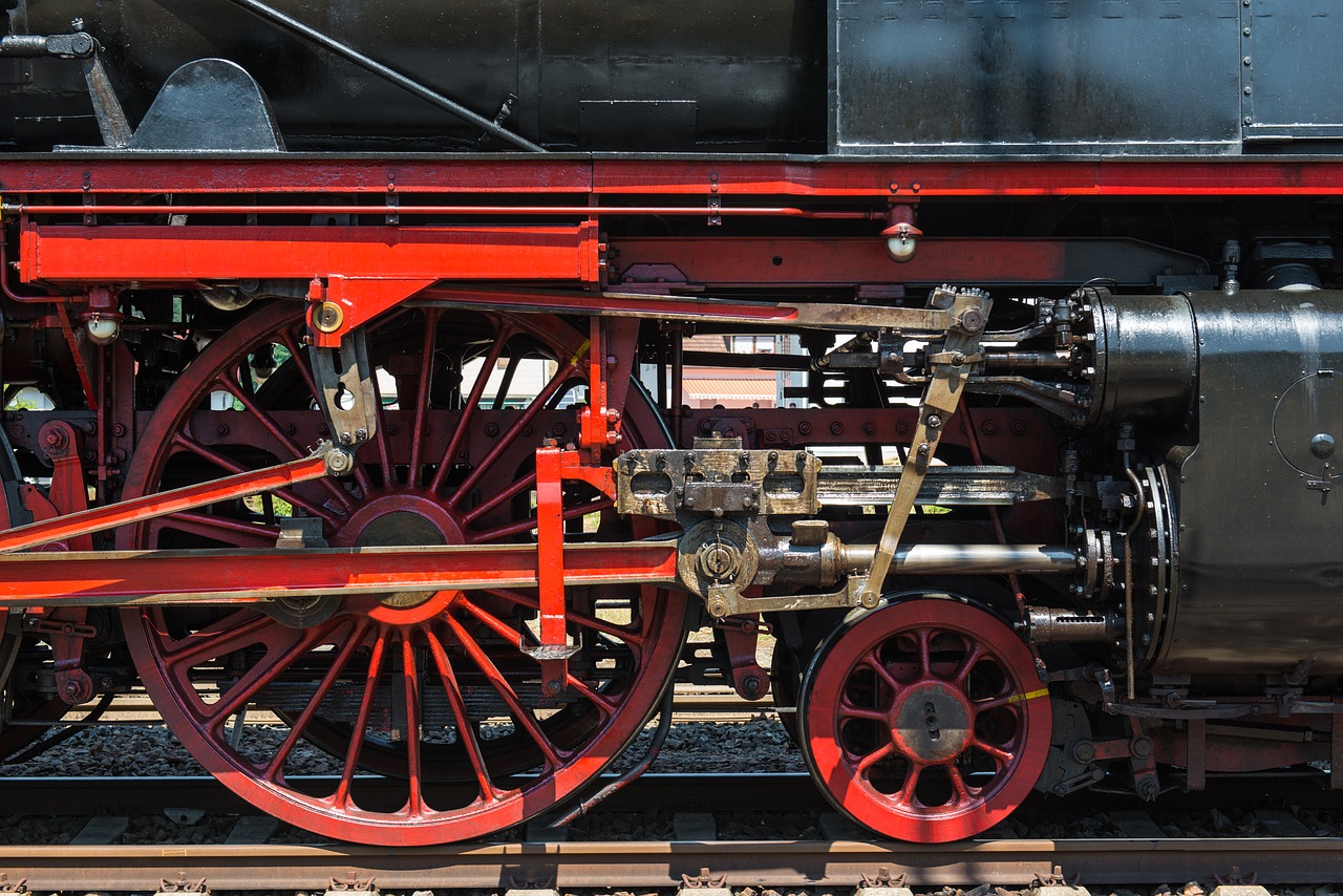 steam locomotive connecting rods wheels free photo