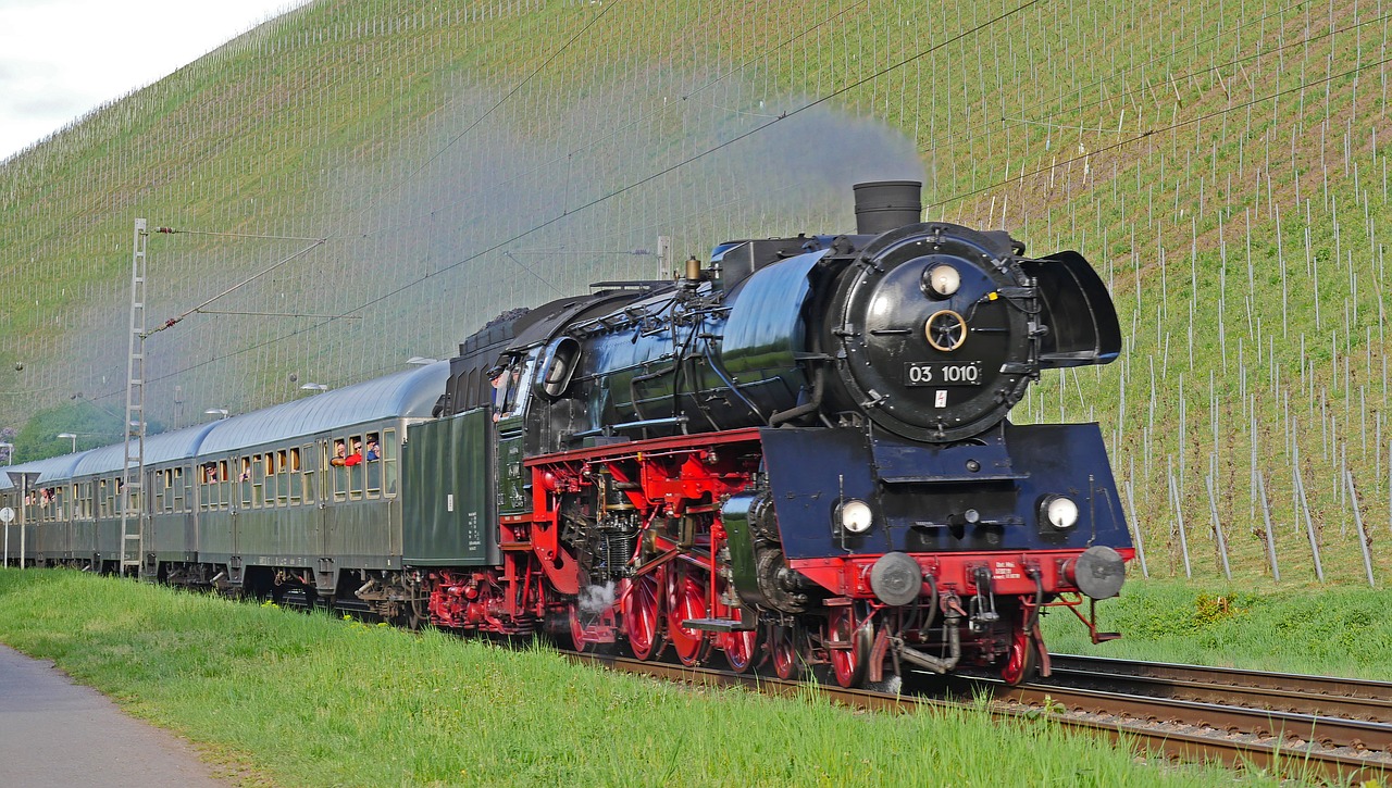 steam locomotive  steam train  plan steam free photo