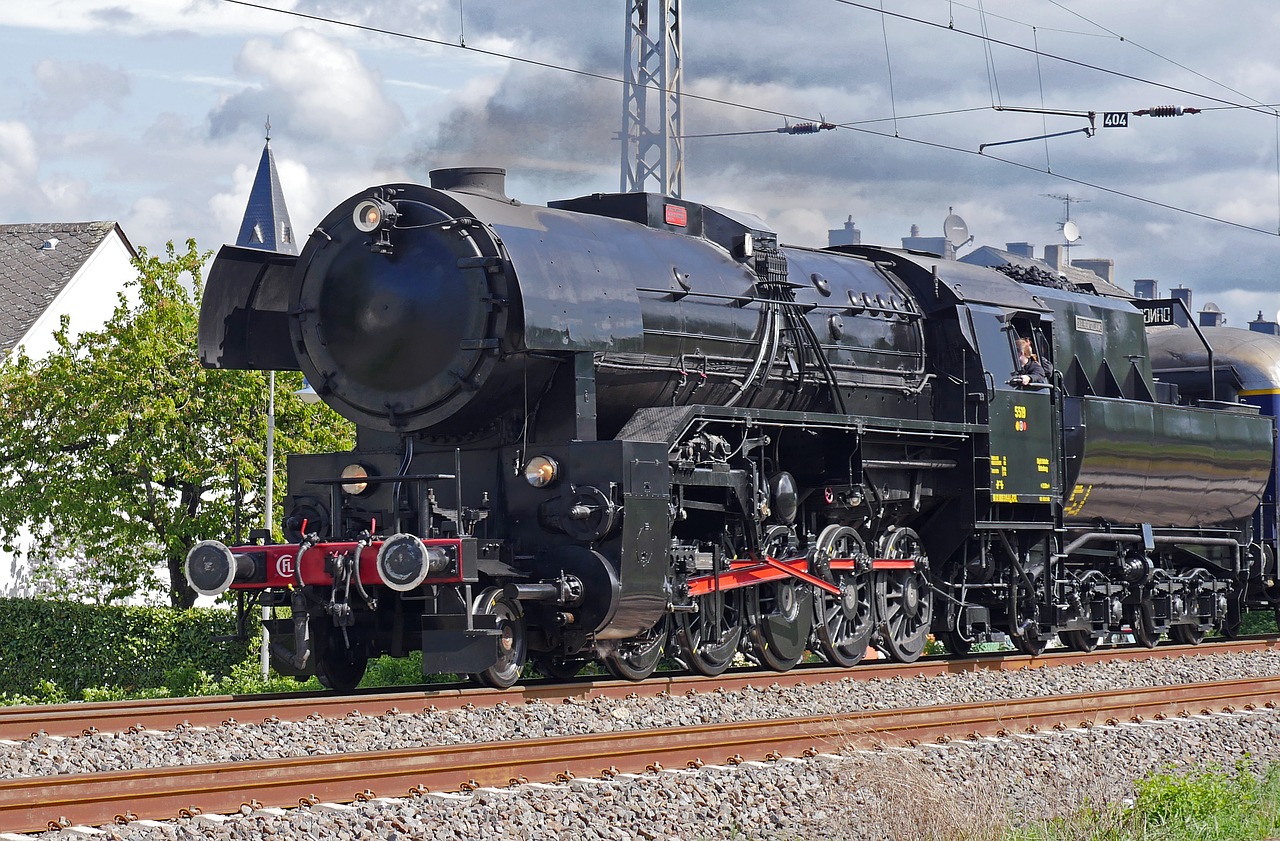 steam locomotive  cfl  luxembourgish free photo