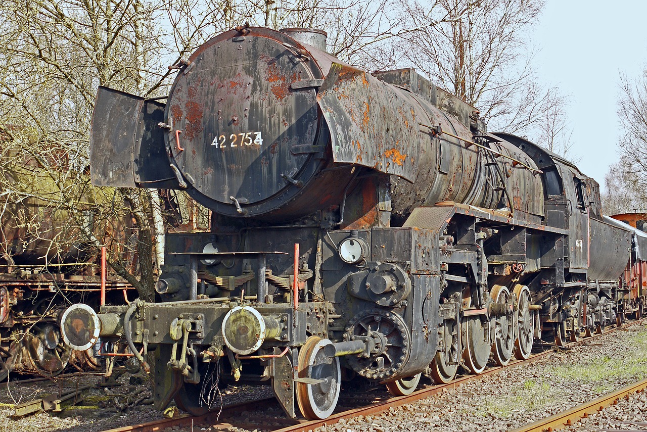 steam locomotive  schrottlok  br42 free photo