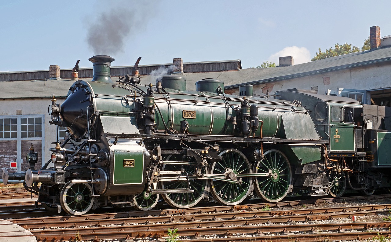 steam locomotive  museum  operational free photo