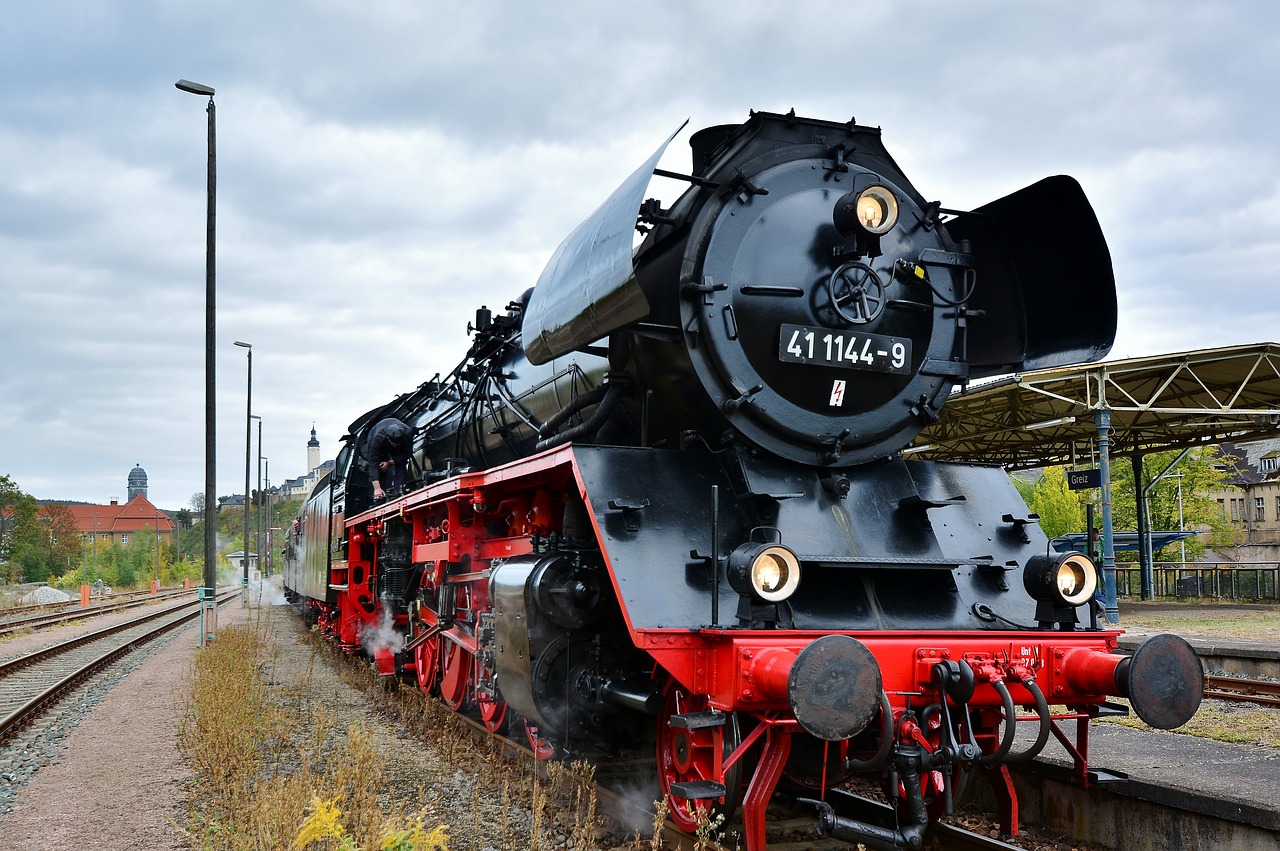 steam locomotive  elstertal express  nostalgia free photo