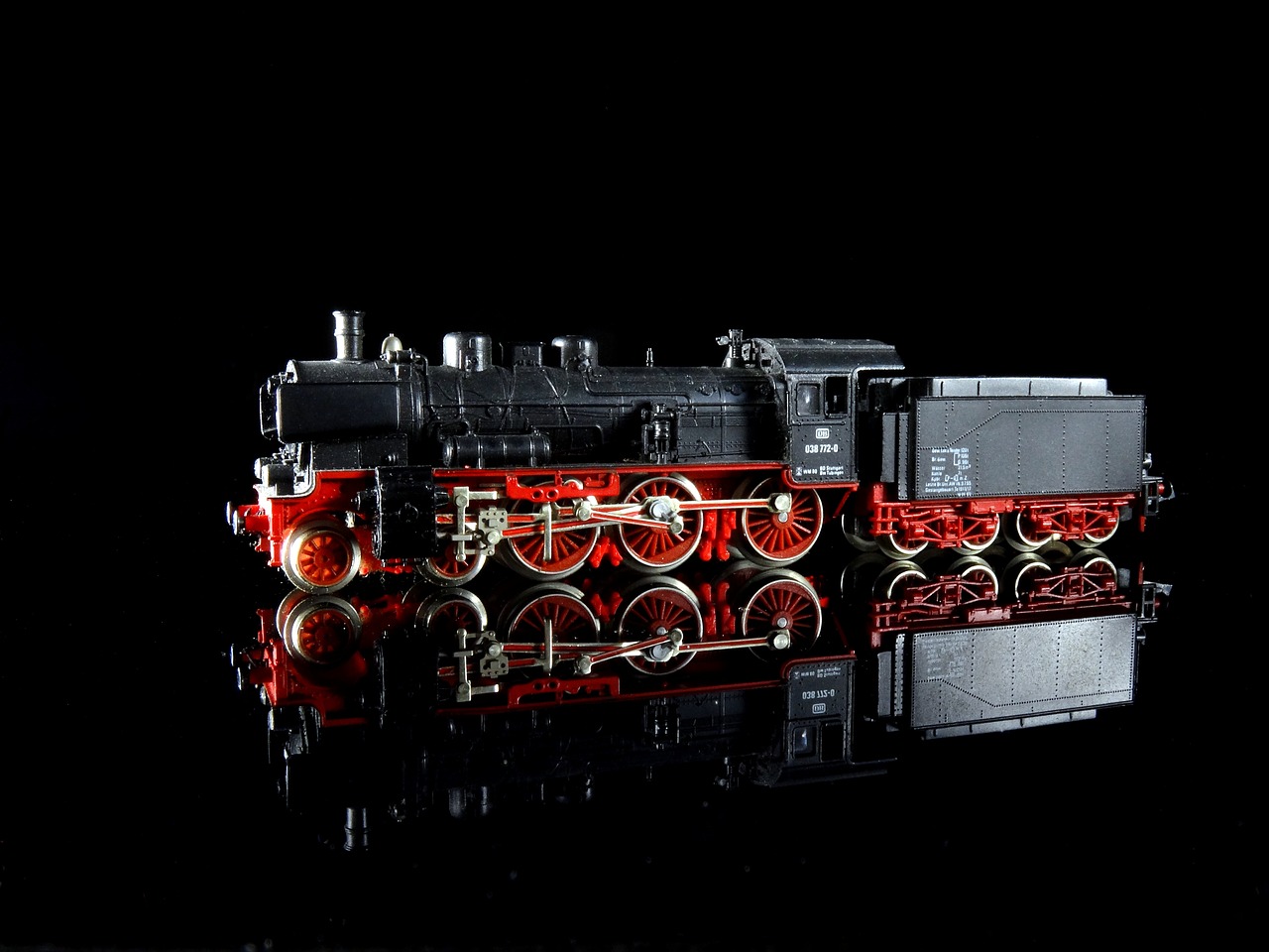 steam locomotive  p8  model train free photo