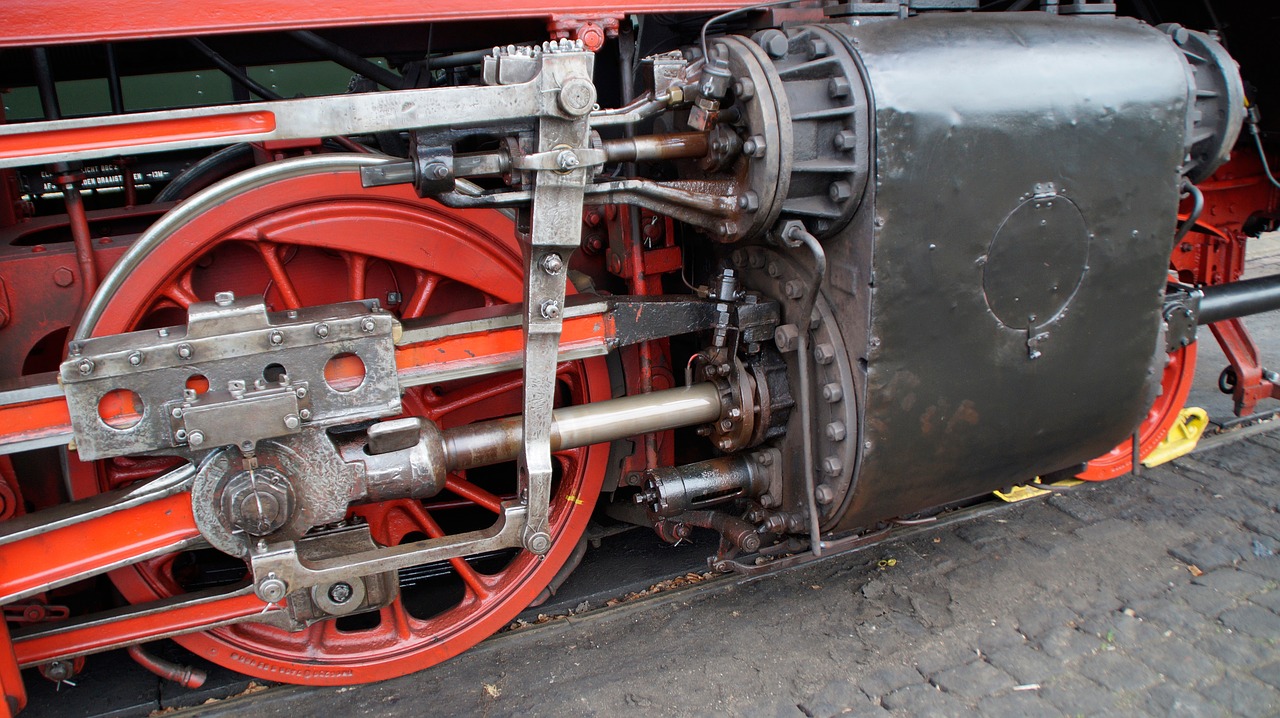 steam train driving lubrication free photo
