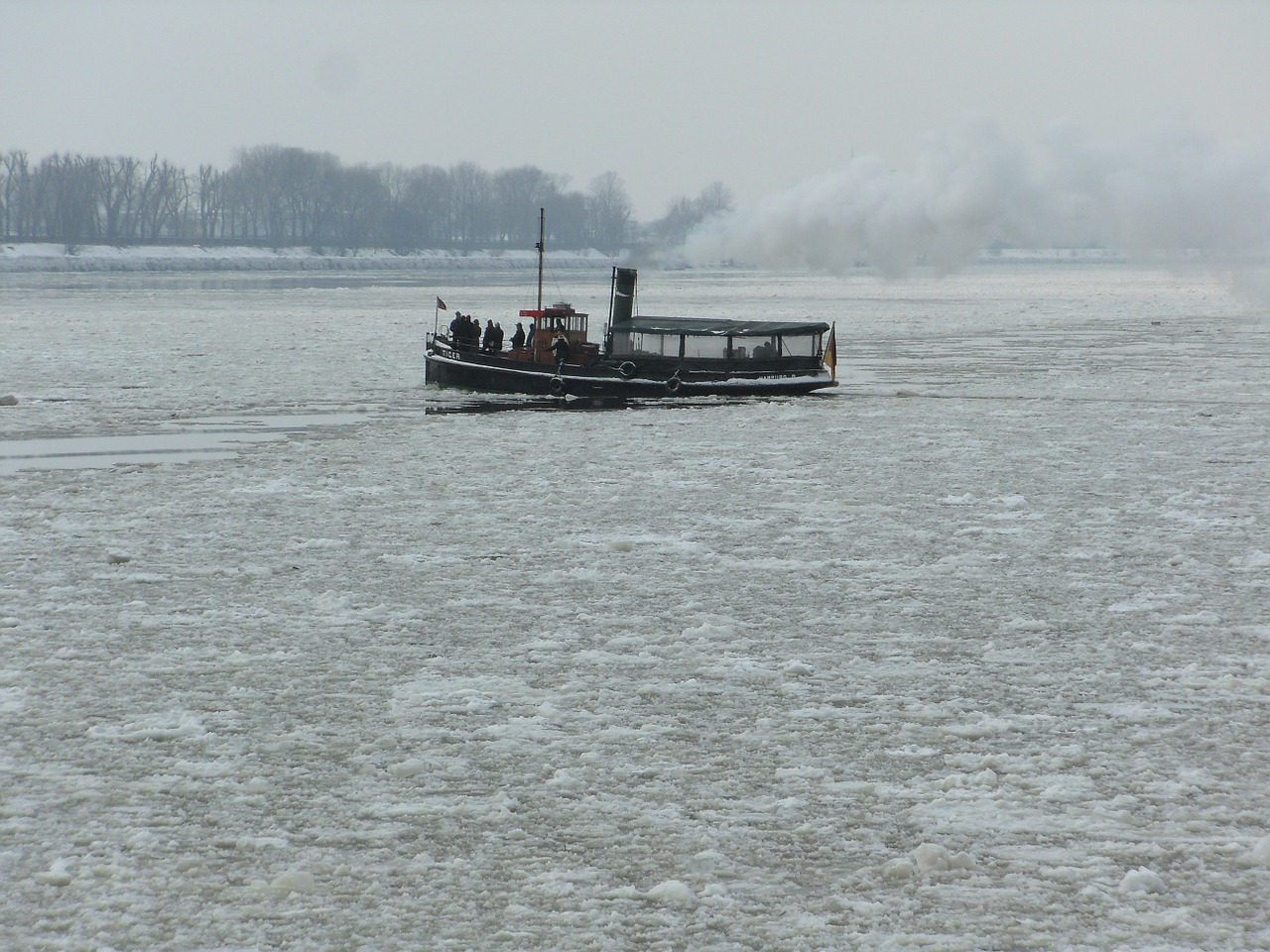 steamboat winter elbe ice floes free photo