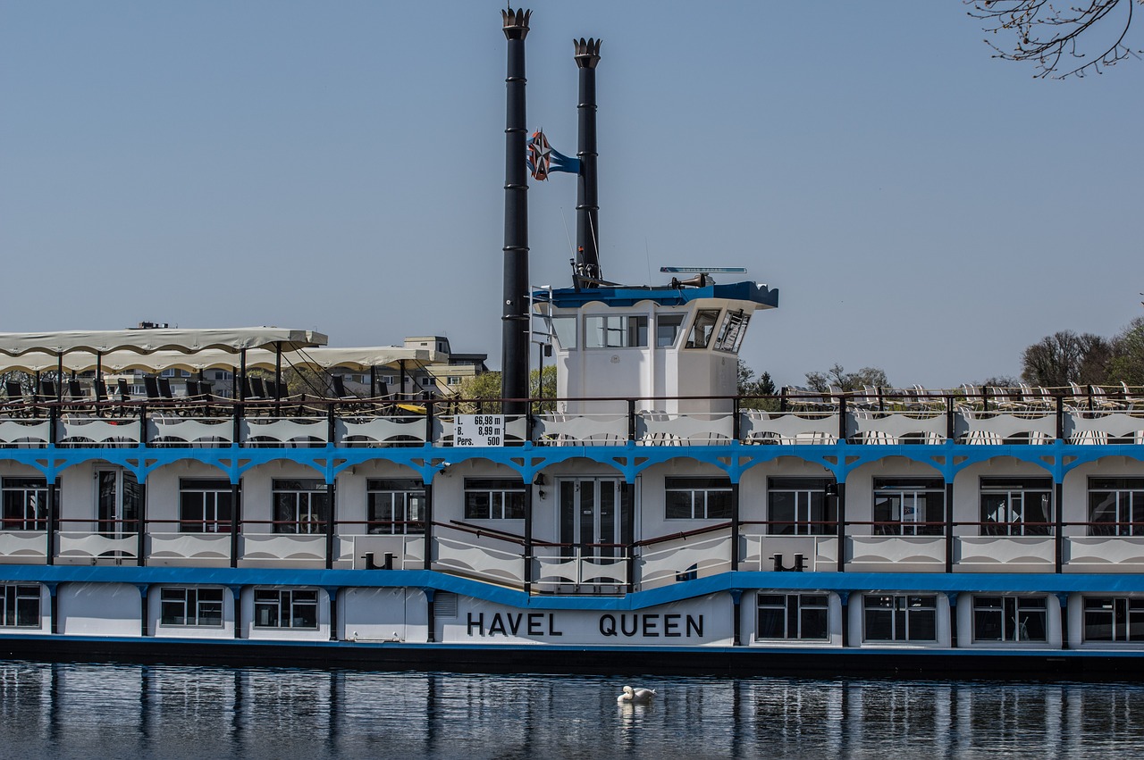 steamer  passenger ship  ship free photo