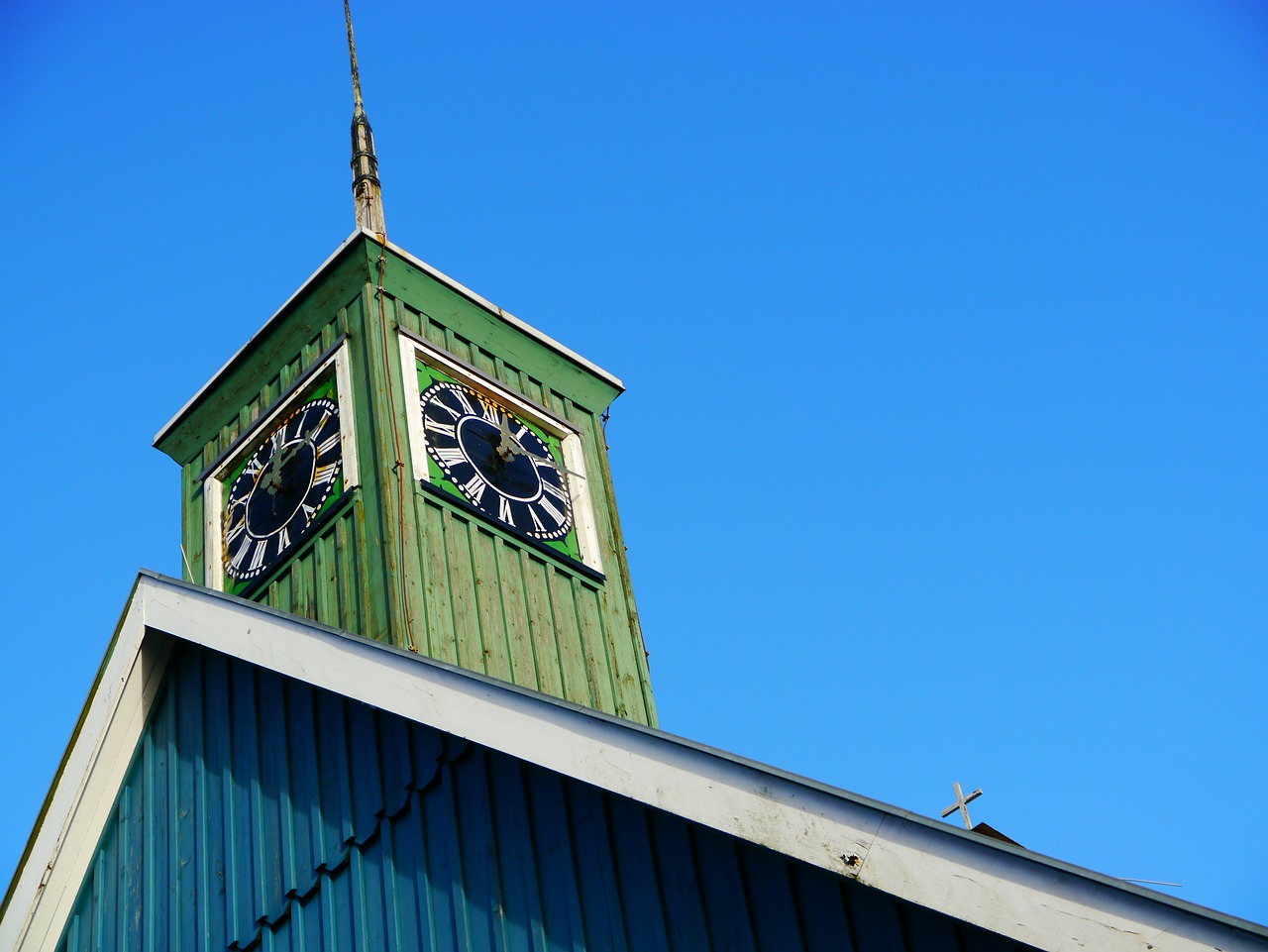 steeple church clock architecture free photo