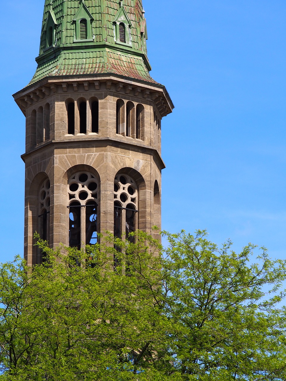 steeple height architecture free photo