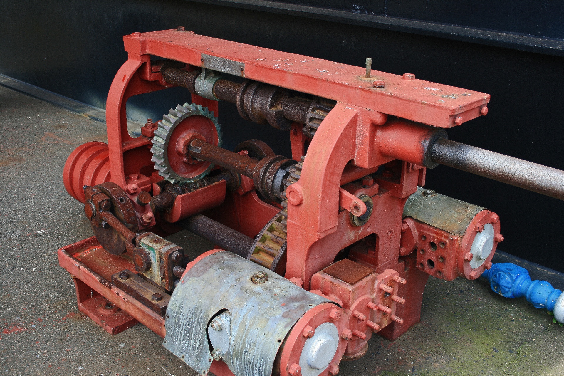 steering engine red marine free photo