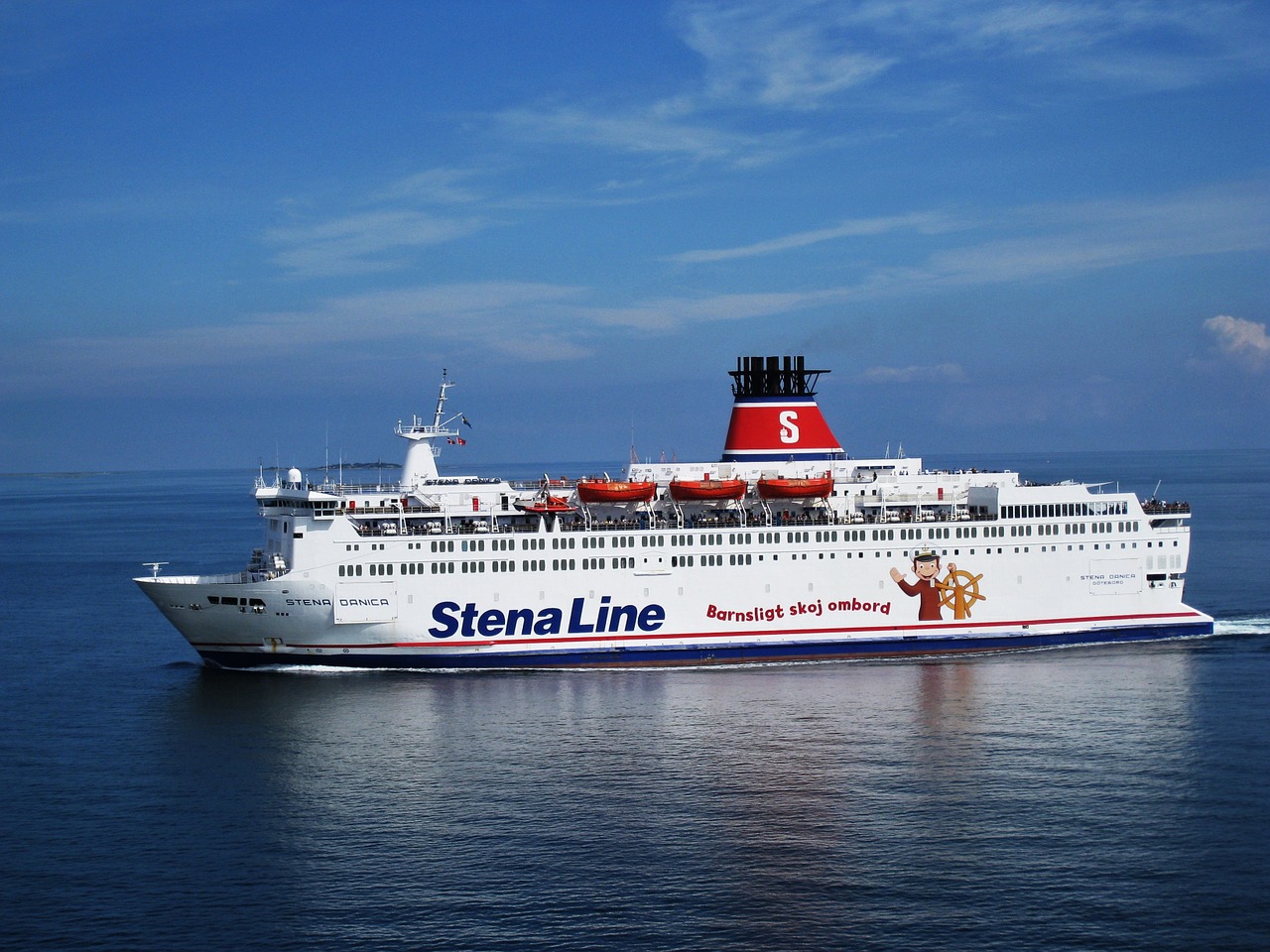 stenafaehre sweden ferry baltic sea free photo