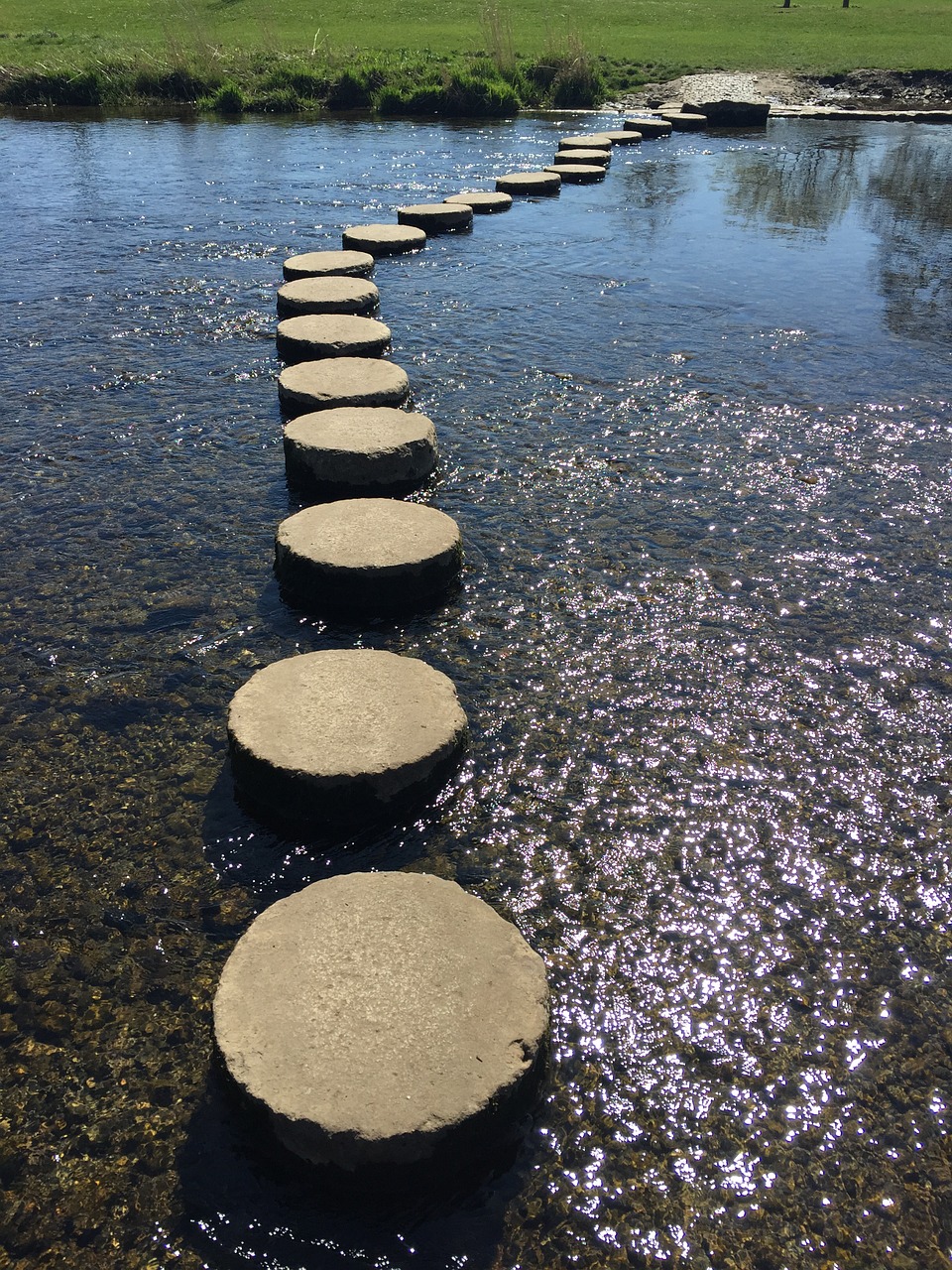 stepping stones river stepping free photo