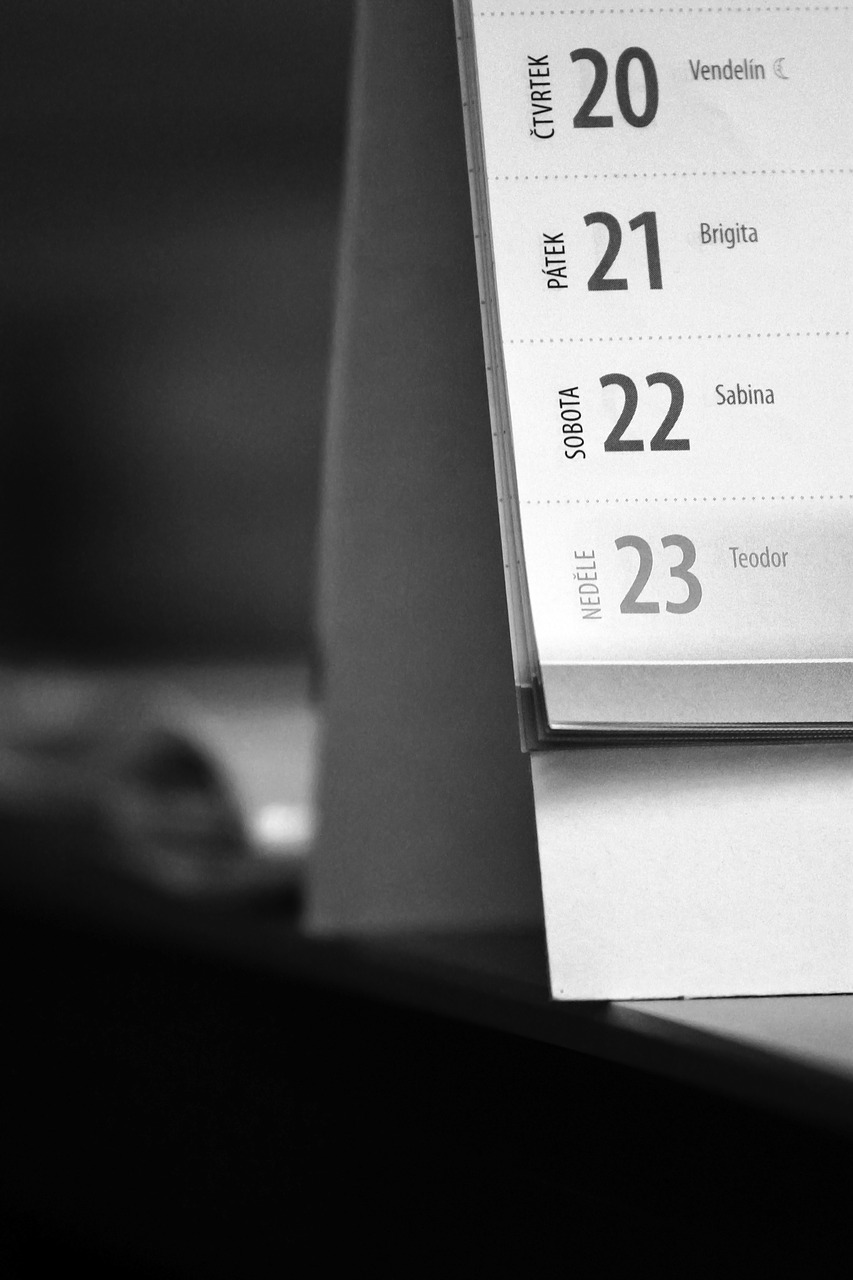 still life date calendar free photo