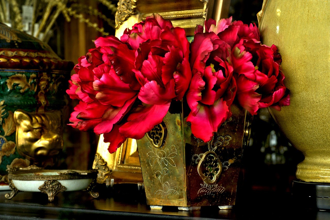 still life  window display  flowers free photo