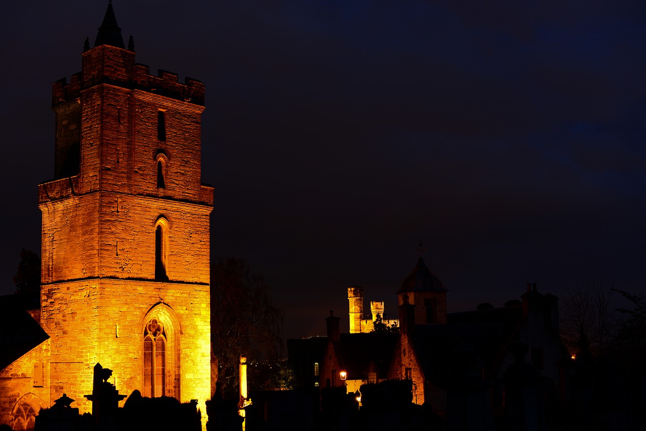 stirling night architecture free photo