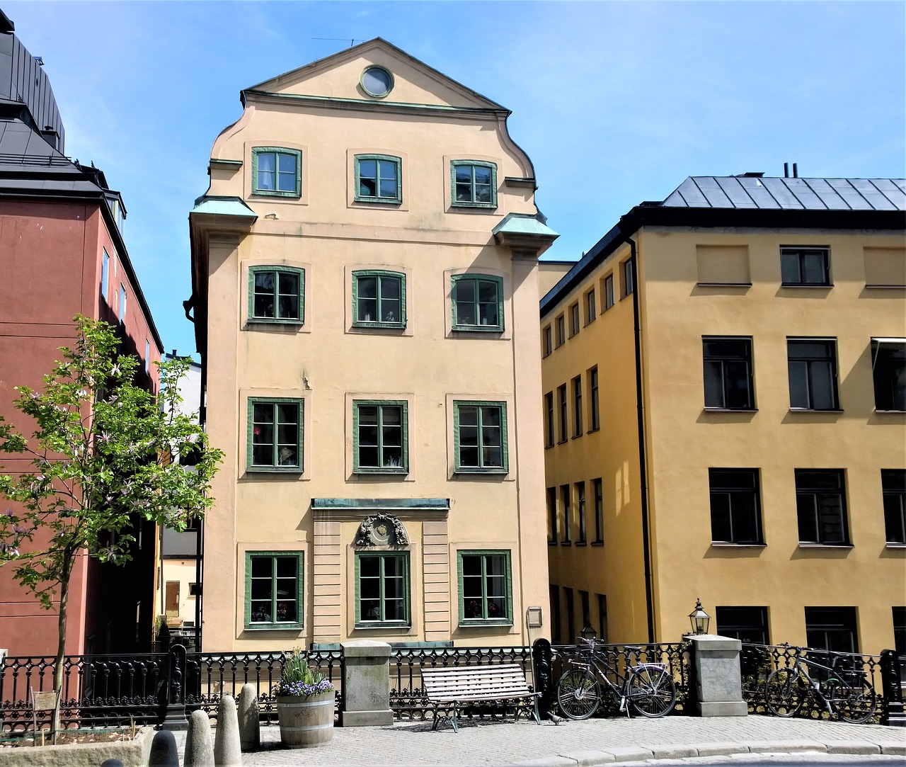stockholm building architecture free photo
