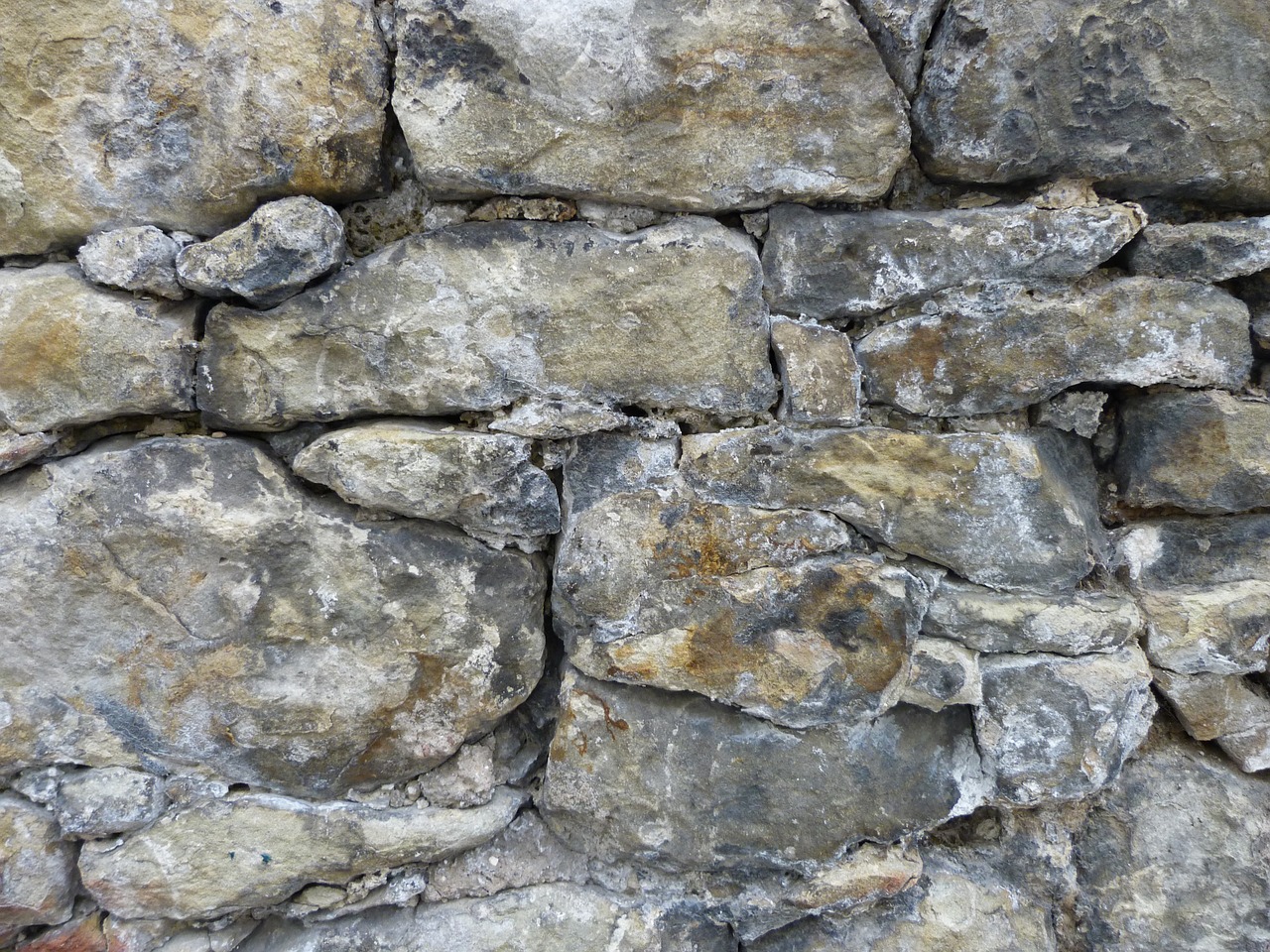 stone wall structure free photo