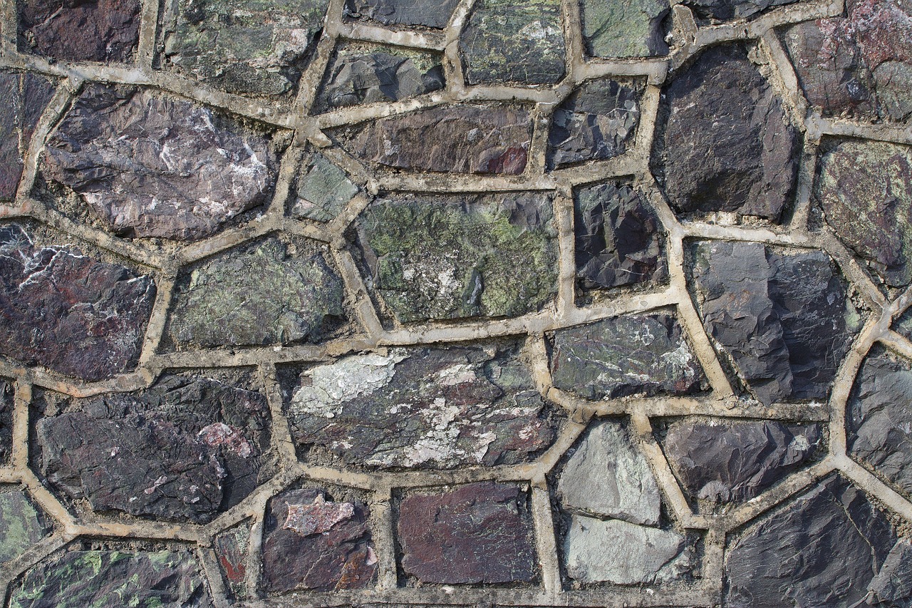 stone  wall  pointing free photo