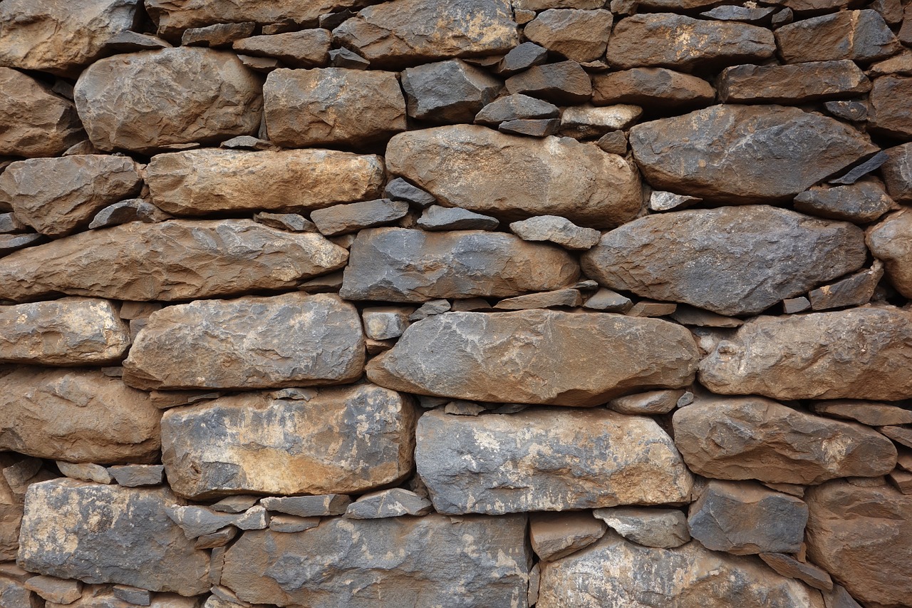 stone wall texture free photo