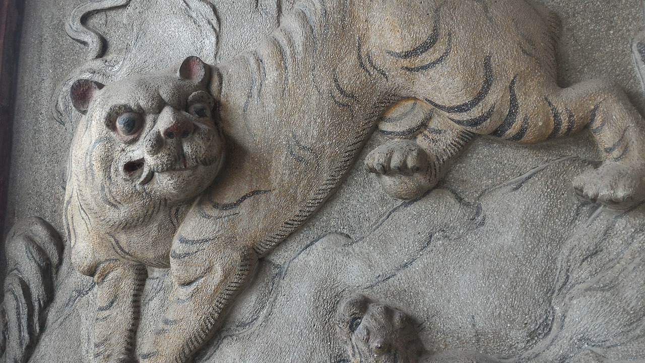 stone carving tiger decoration free photo