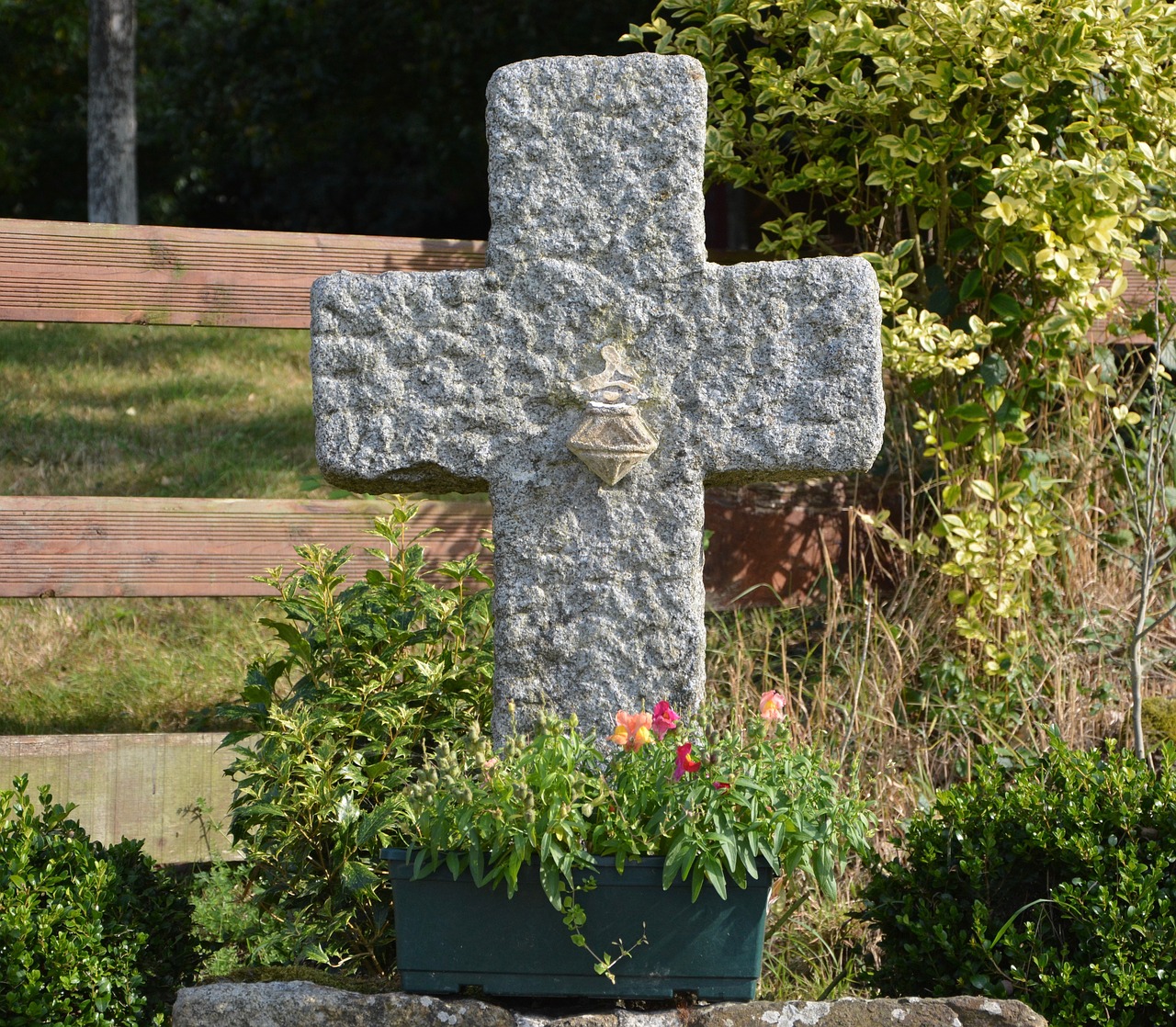 stone cross baguer morvan brittany free photo