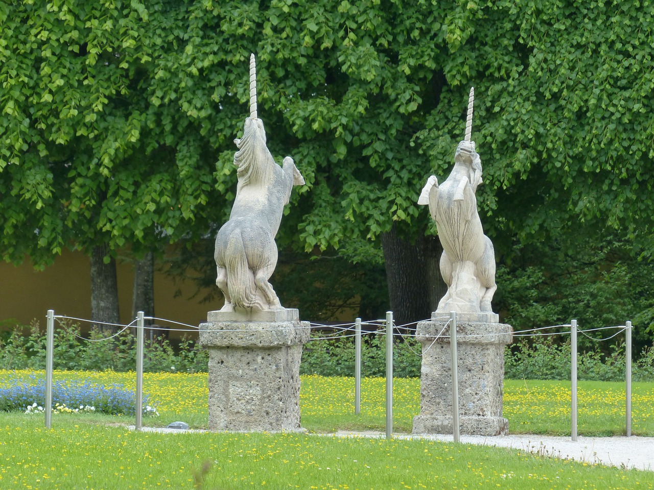 stone figures figures unicorns free photo