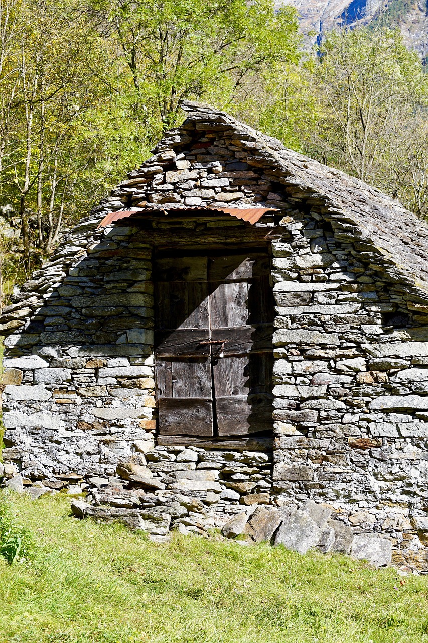 stone house barn stone wall free photo