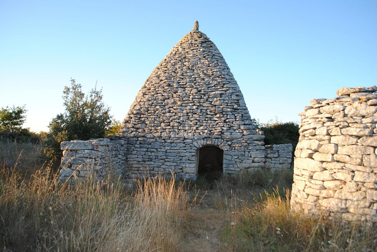 stone house boris luberon free photo
