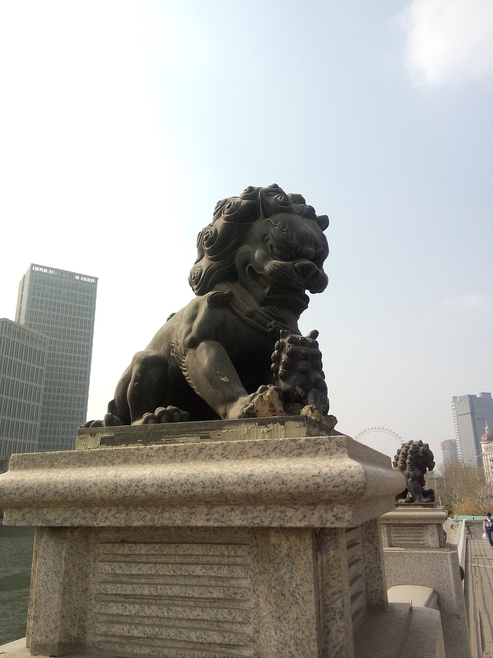 stone lion sculpture mighty free photo