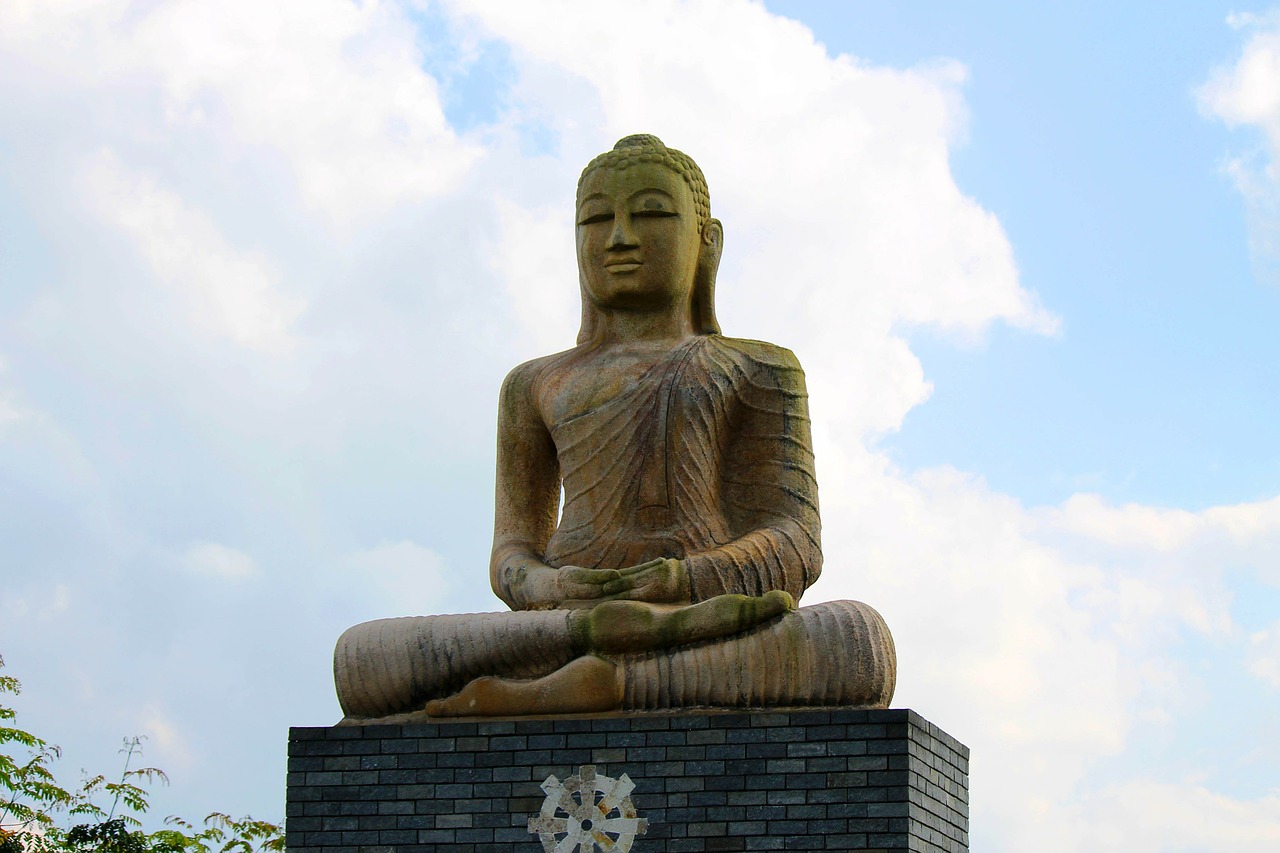 stone sculpture buddha statue free photo