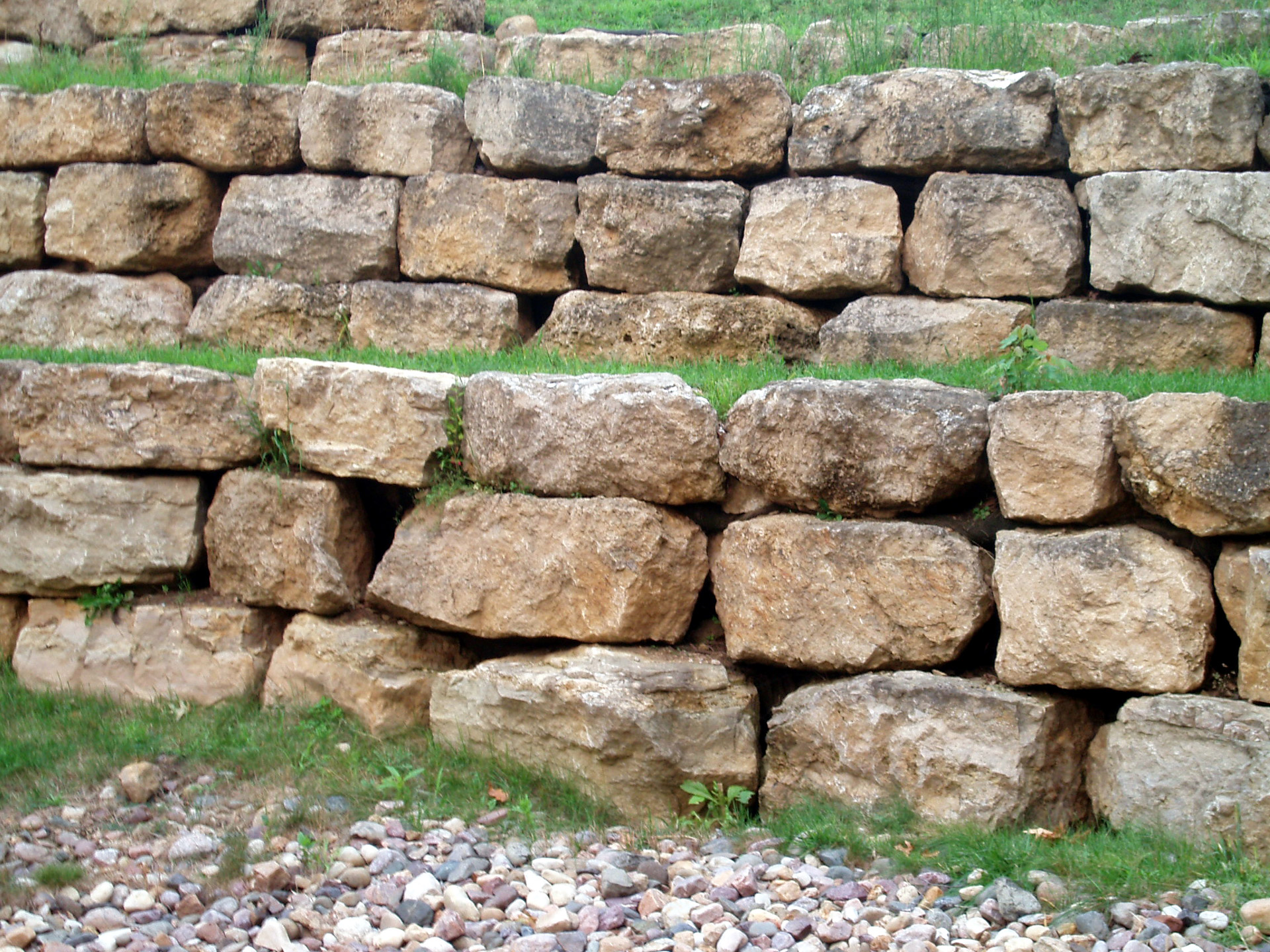 stone wall texture free photo