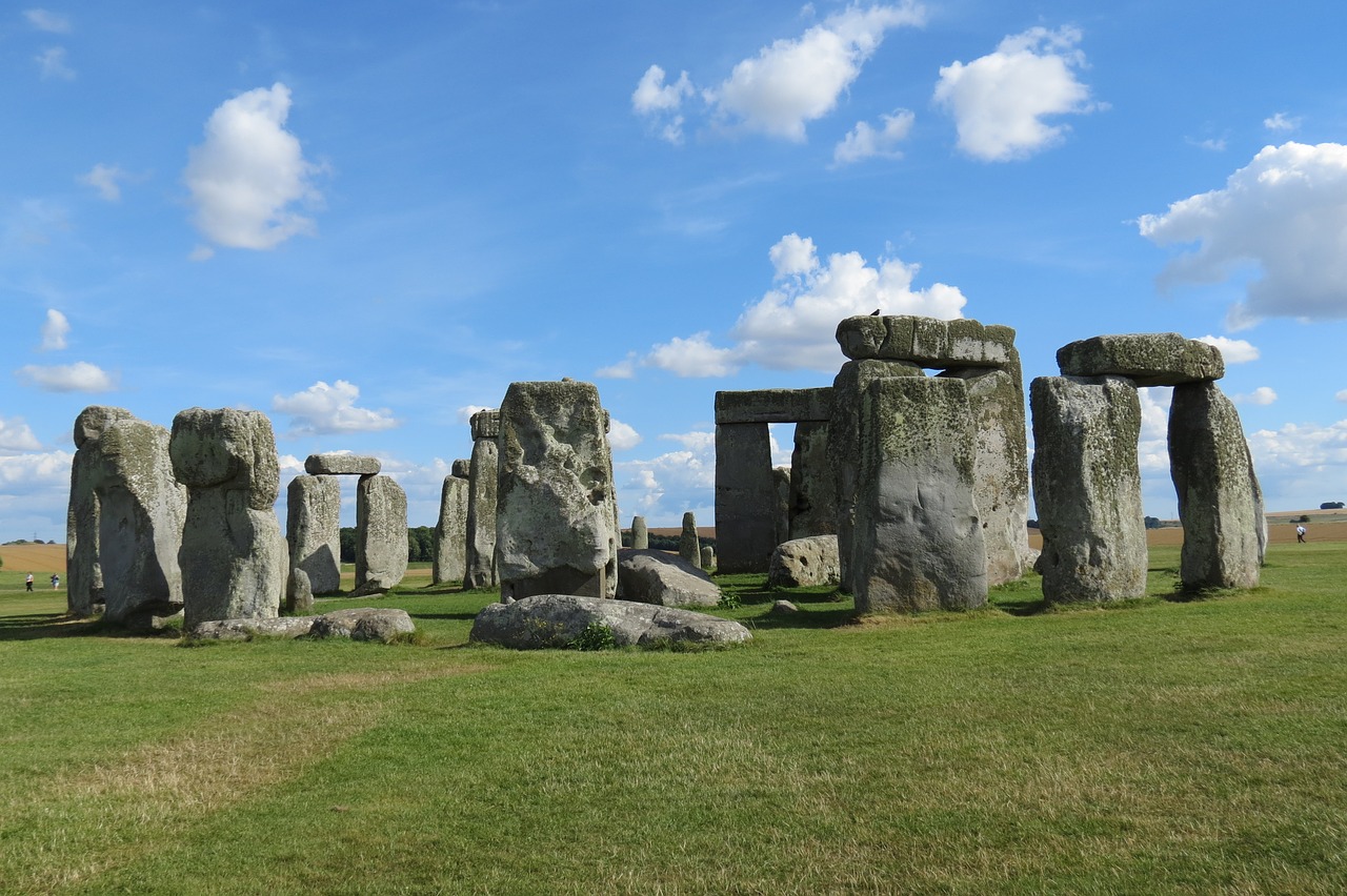 stonehenge uk salisbury free photo
