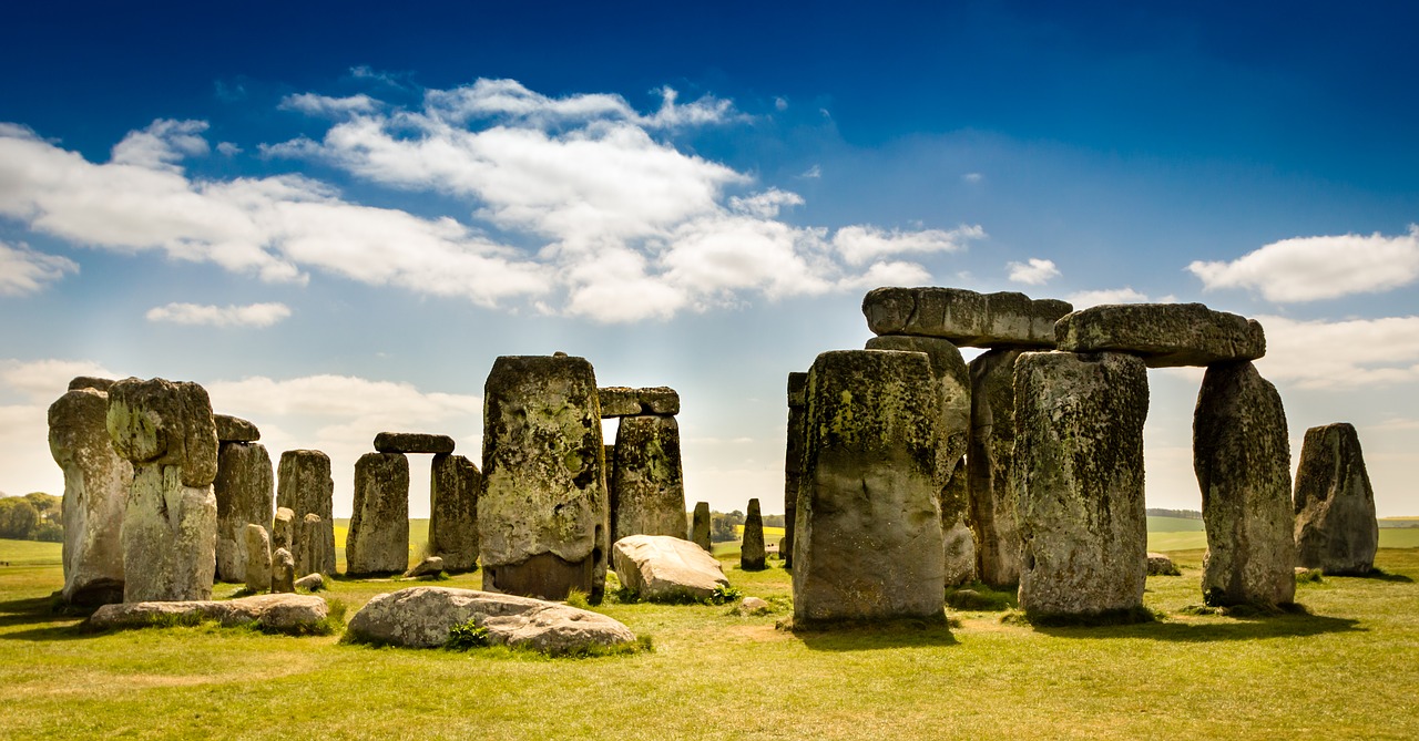 stonehenge  antiquity  stone free photo