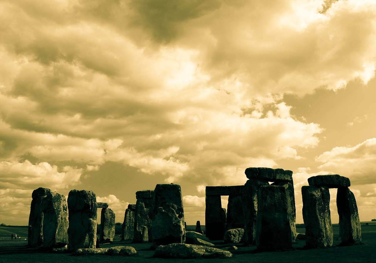stonehenge monument heritage free photo