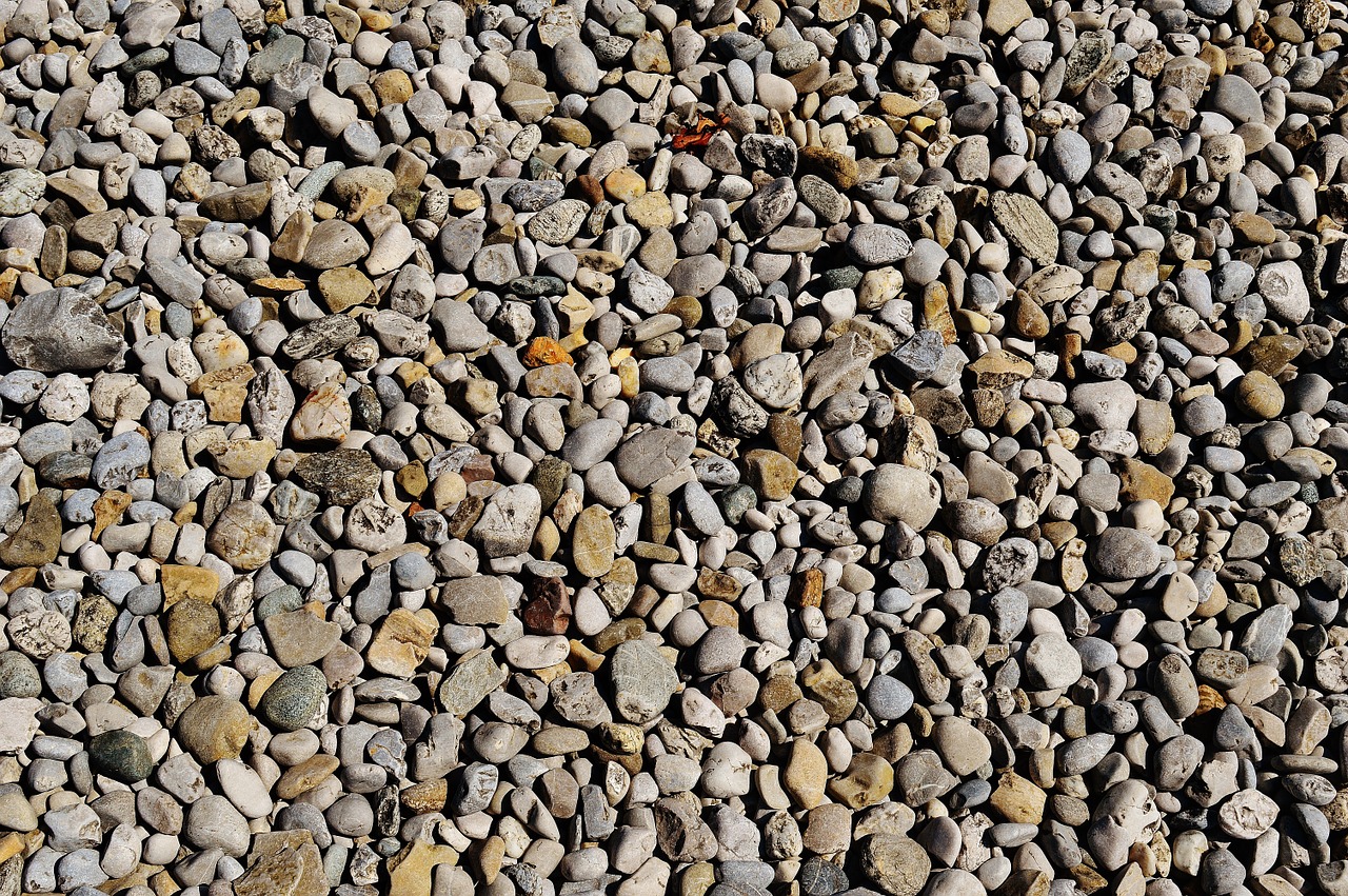 stones pebble steinchen free photo