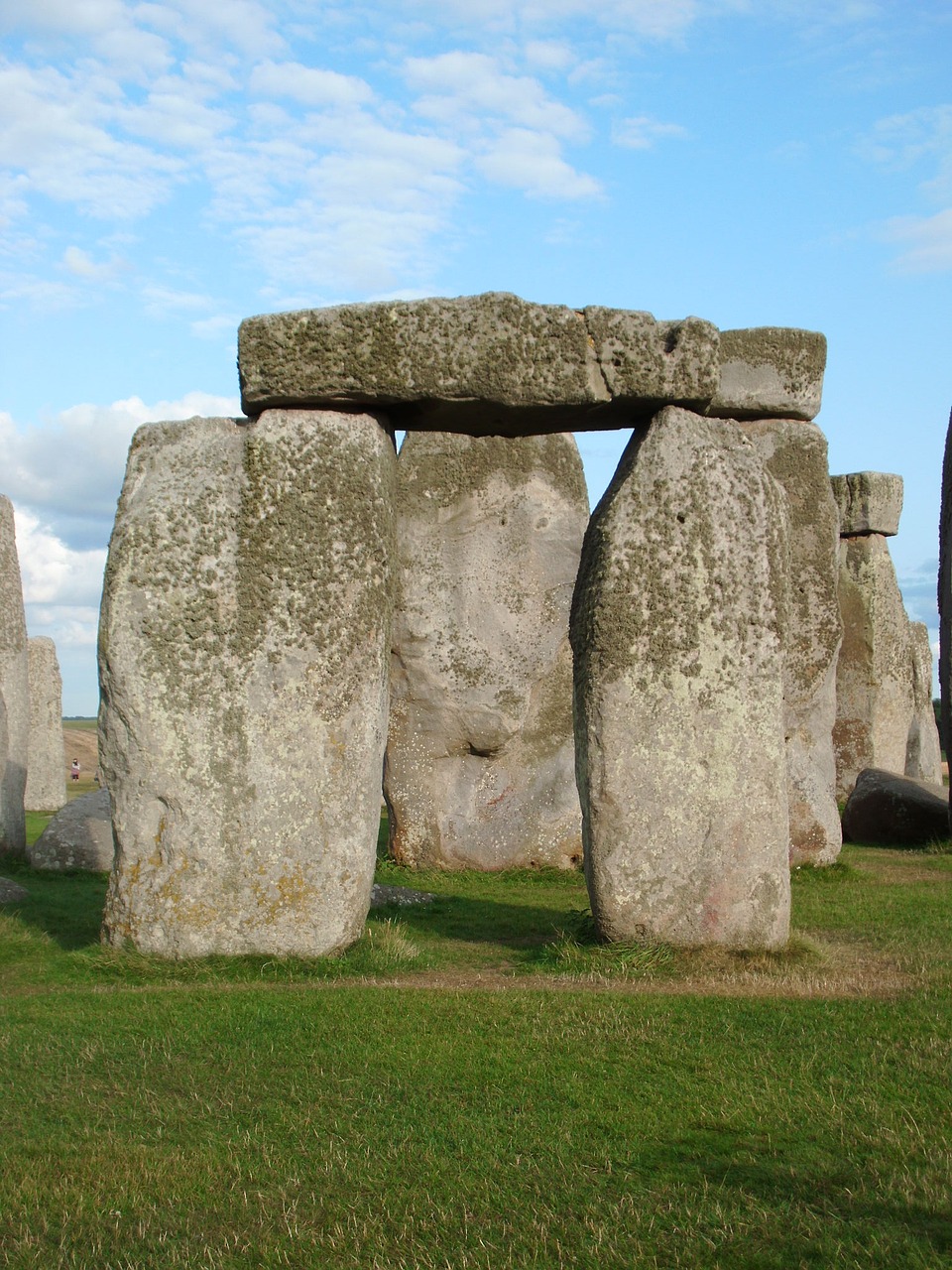 stones megaliths stonehenge free photo