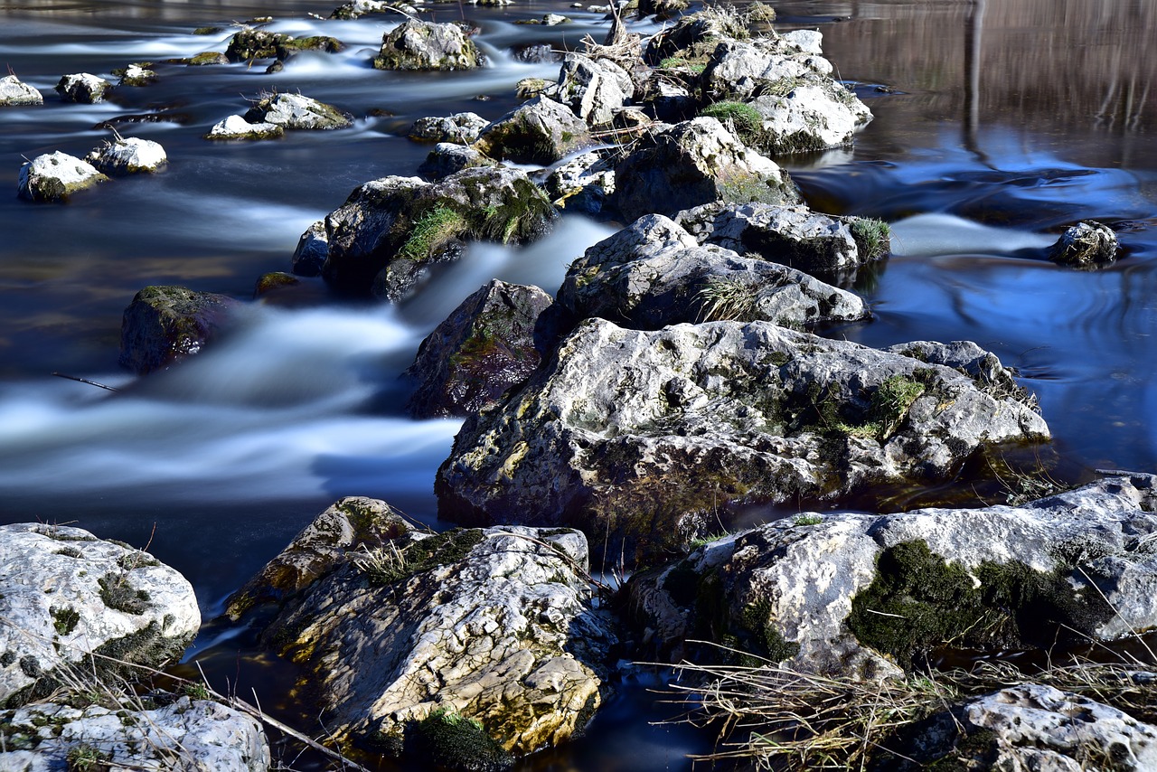 stones  water  flow free photo