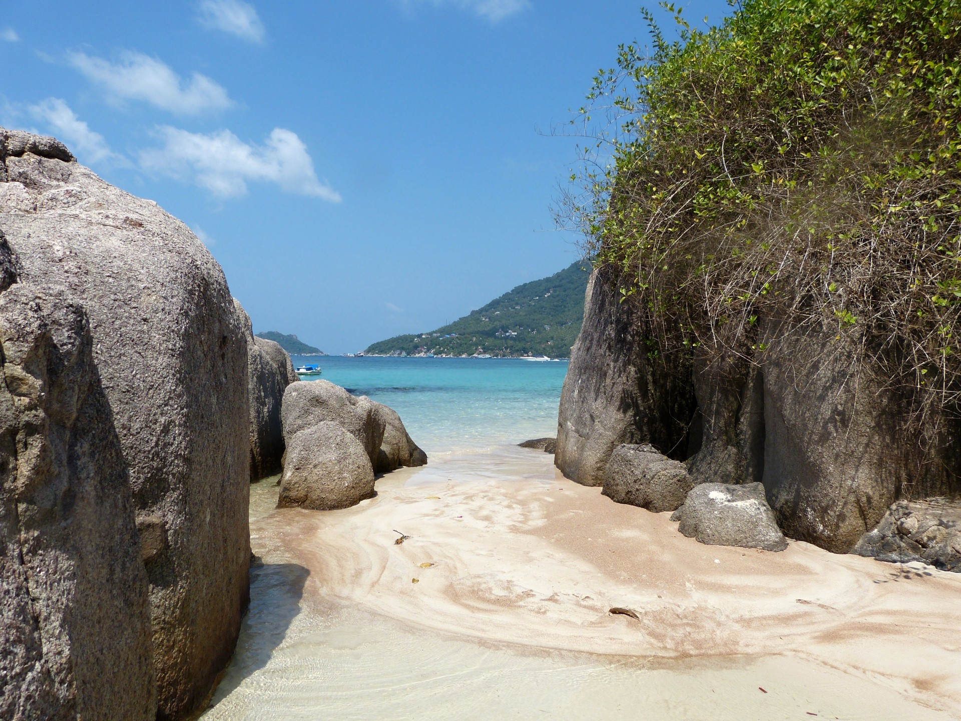 beach stones sea free photo