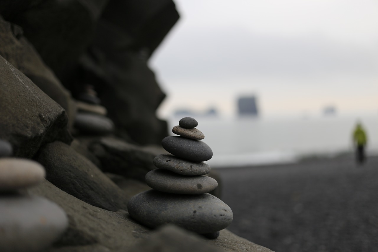stones showing the way beach iceland free photo