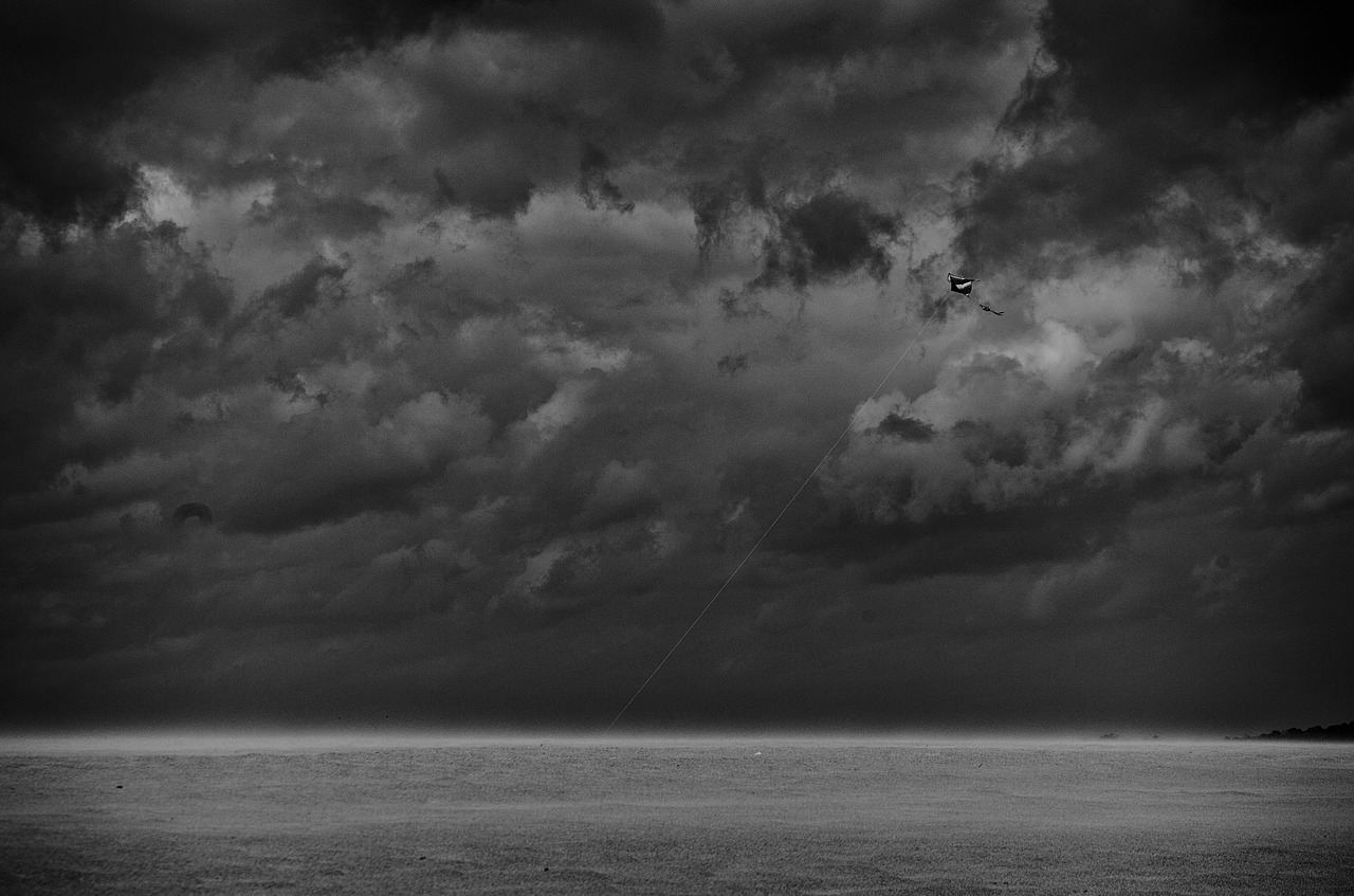 storm kite clouds free photo