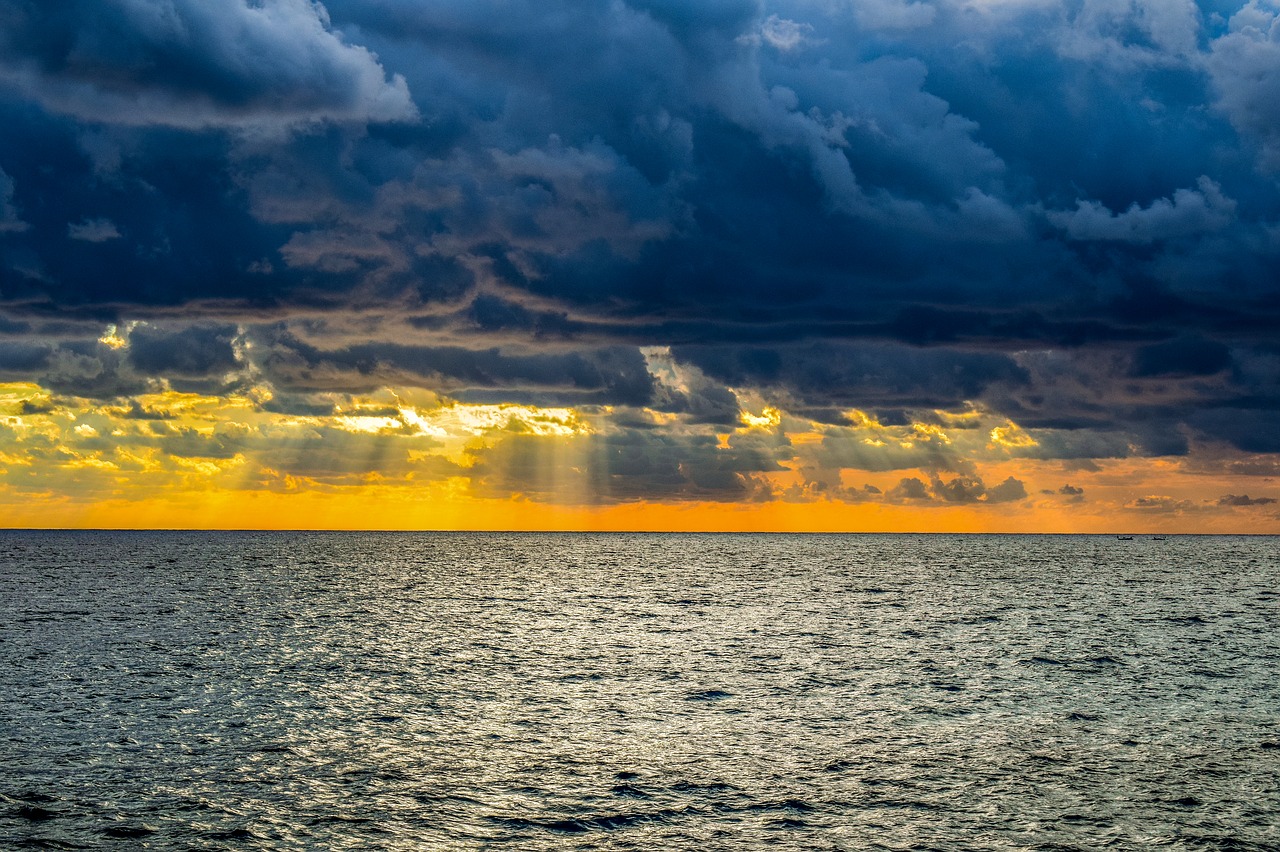 storm  stormy clouds  horizon free photo