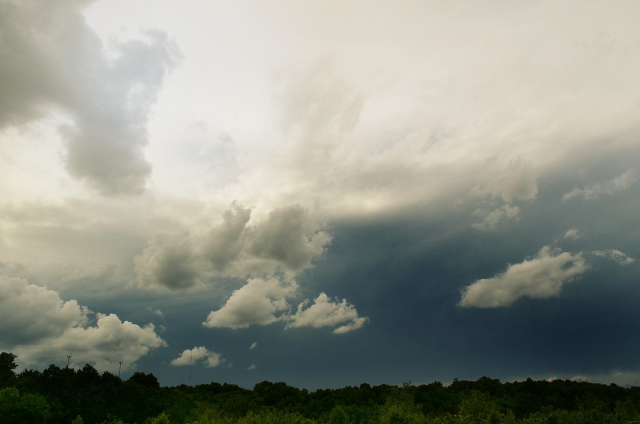 storm chasing thunderstorm weather free photo