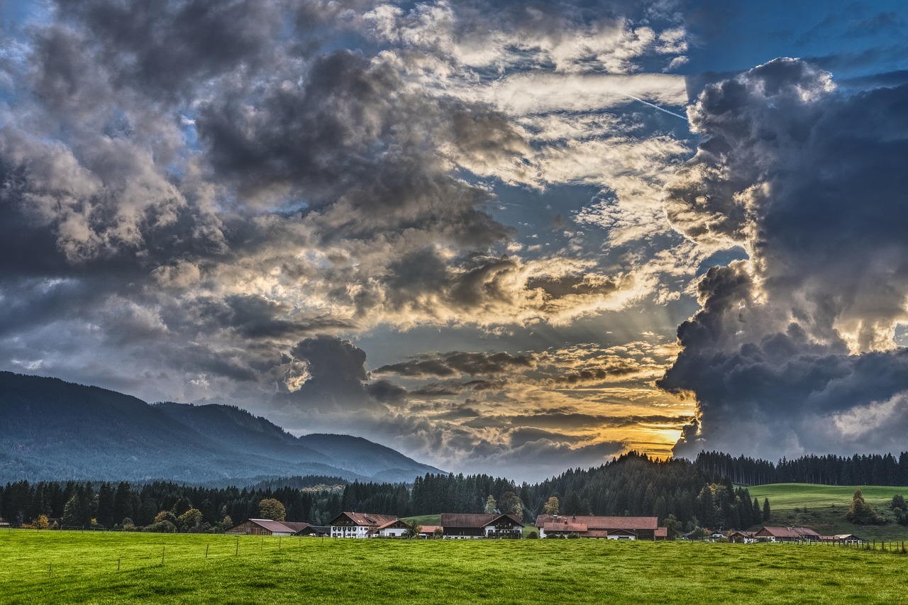 storm clouds threatening bavaria free photo