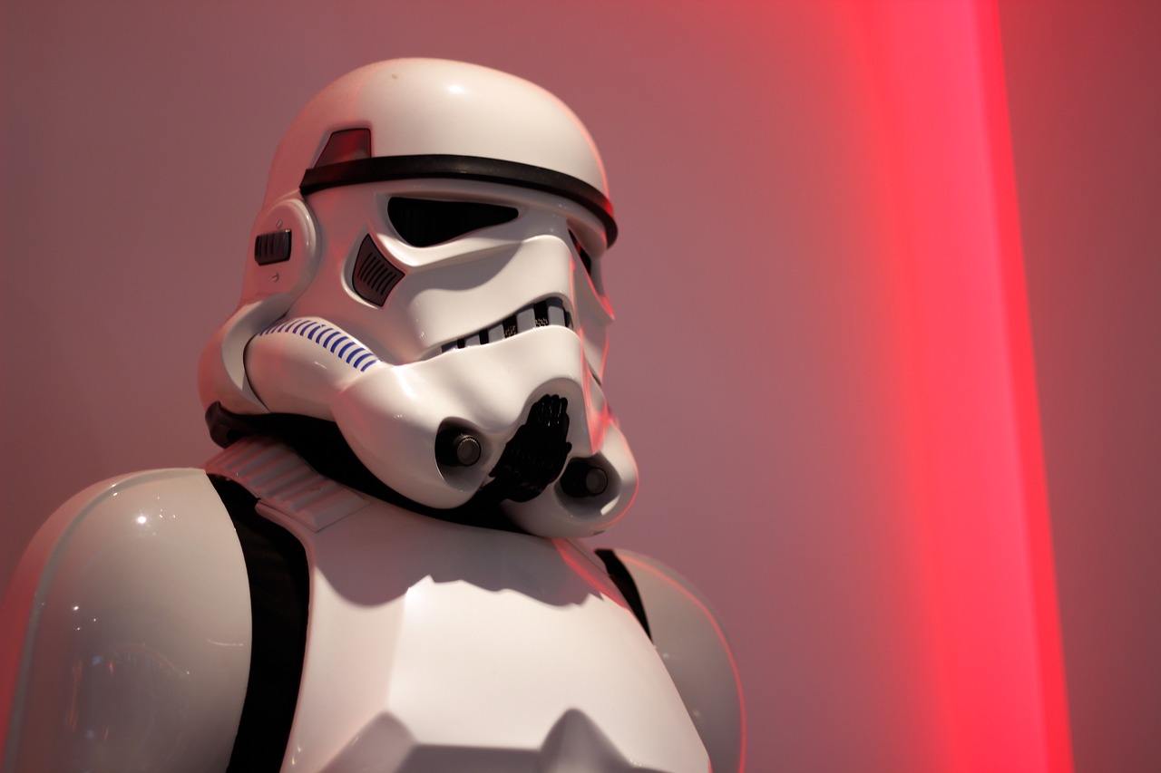 stormtrooper star wars red free photo