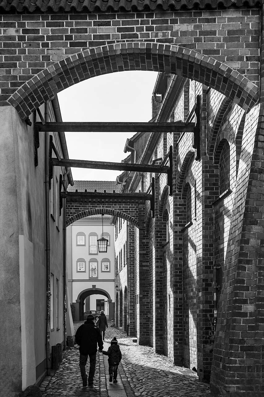 stralsund  architecture  alley free photo