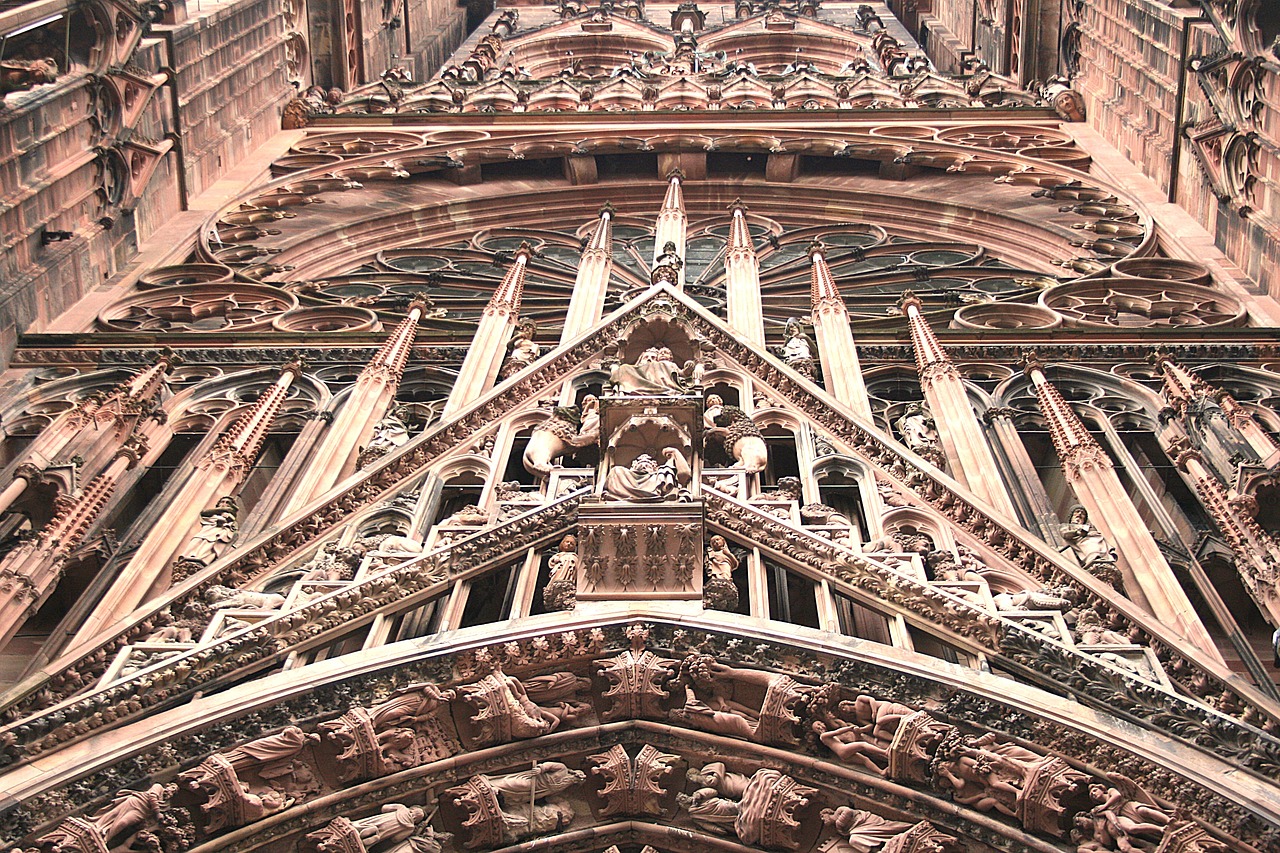 strasbourg  münster  stonemason work free photo